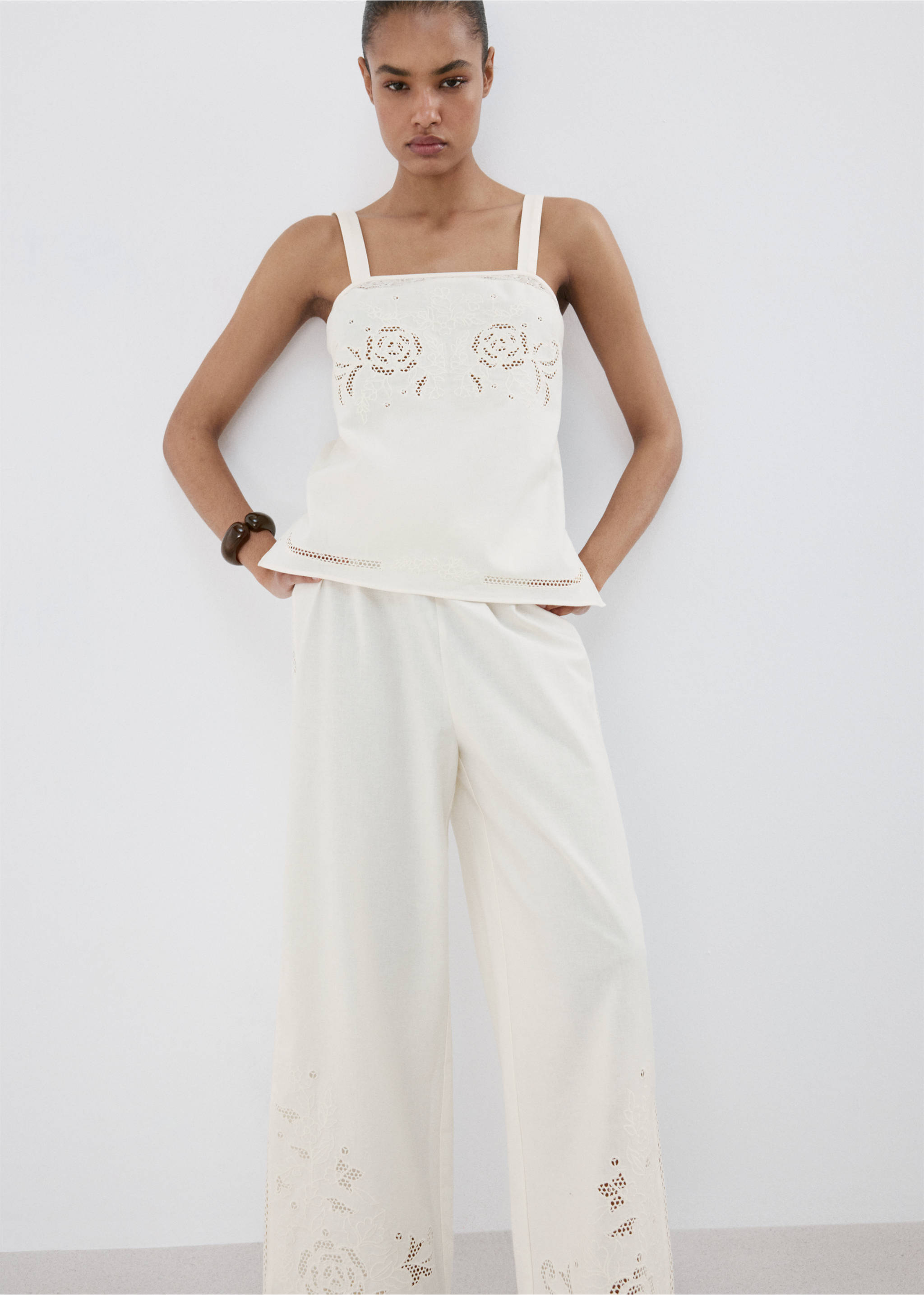 Embroidered cut-out palazzo trousers - Medium plane, Off White. Ref: 27029076-00.