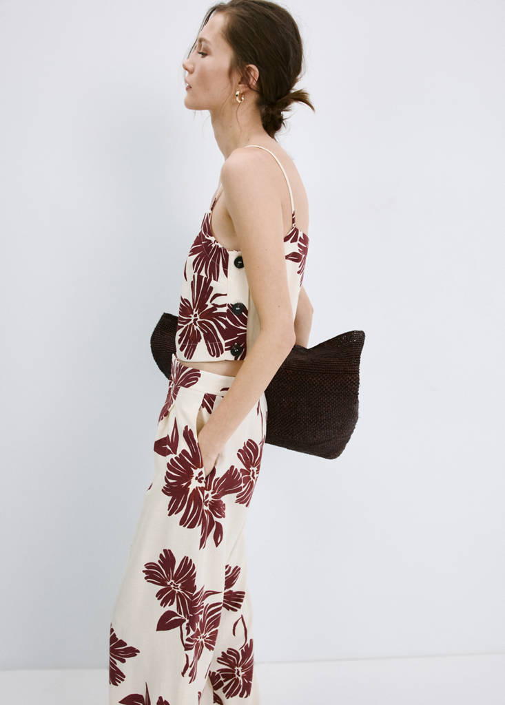 Floral print spaghetti strap top — Ecru