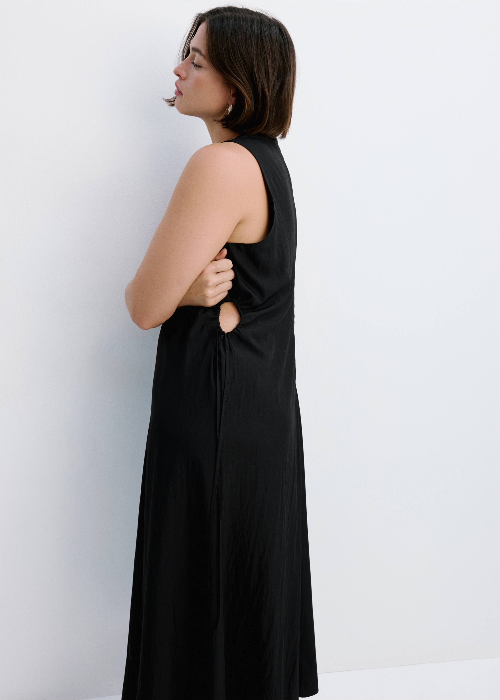 Cut-out dress with ties - Details of the article 5, Black. Ref: 27029080-00.