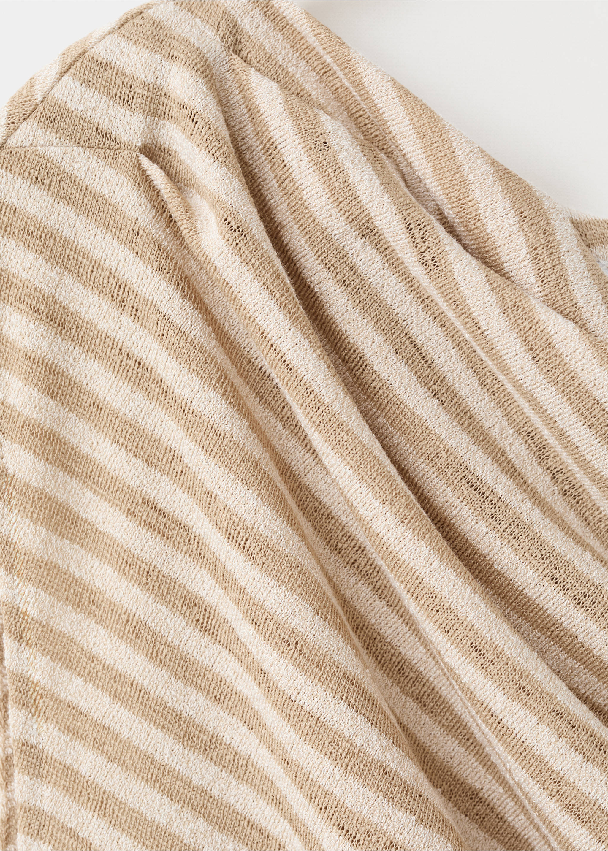 Draped striped T-shirt - Details of the article 8, Ecru. Ref: 27029084-00.