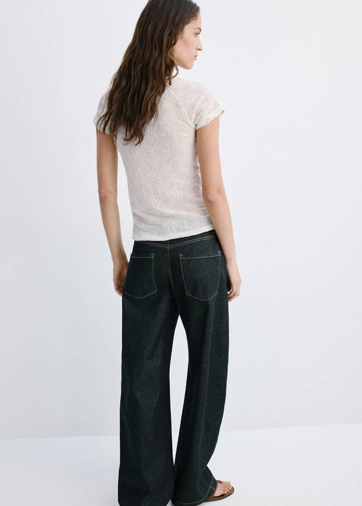 T-shirt with raised embroidered details — Ecru