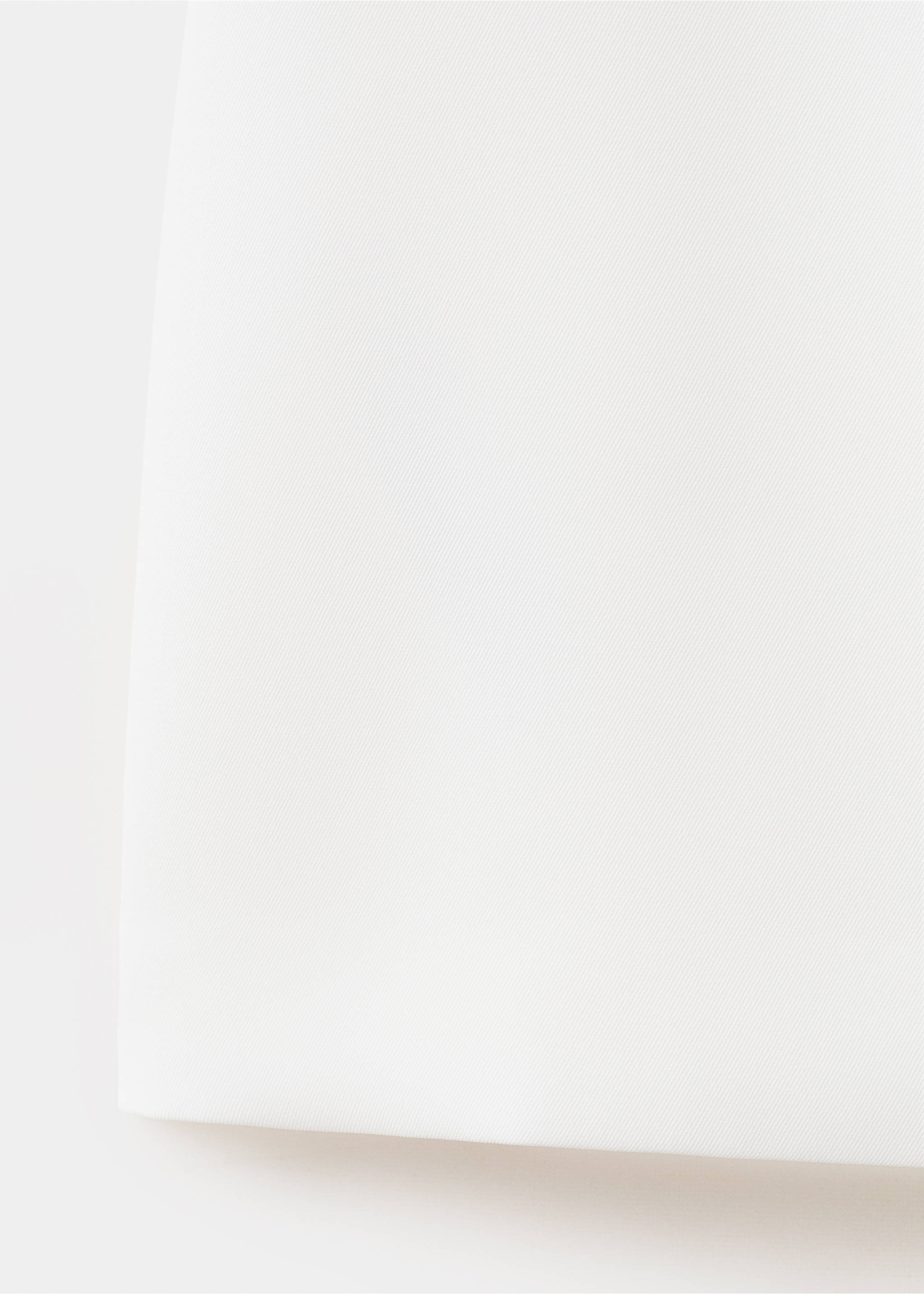 Короткое платье с боковыми разрезами - Деталь изделия 0, Белый. Ref: 27029218-00.