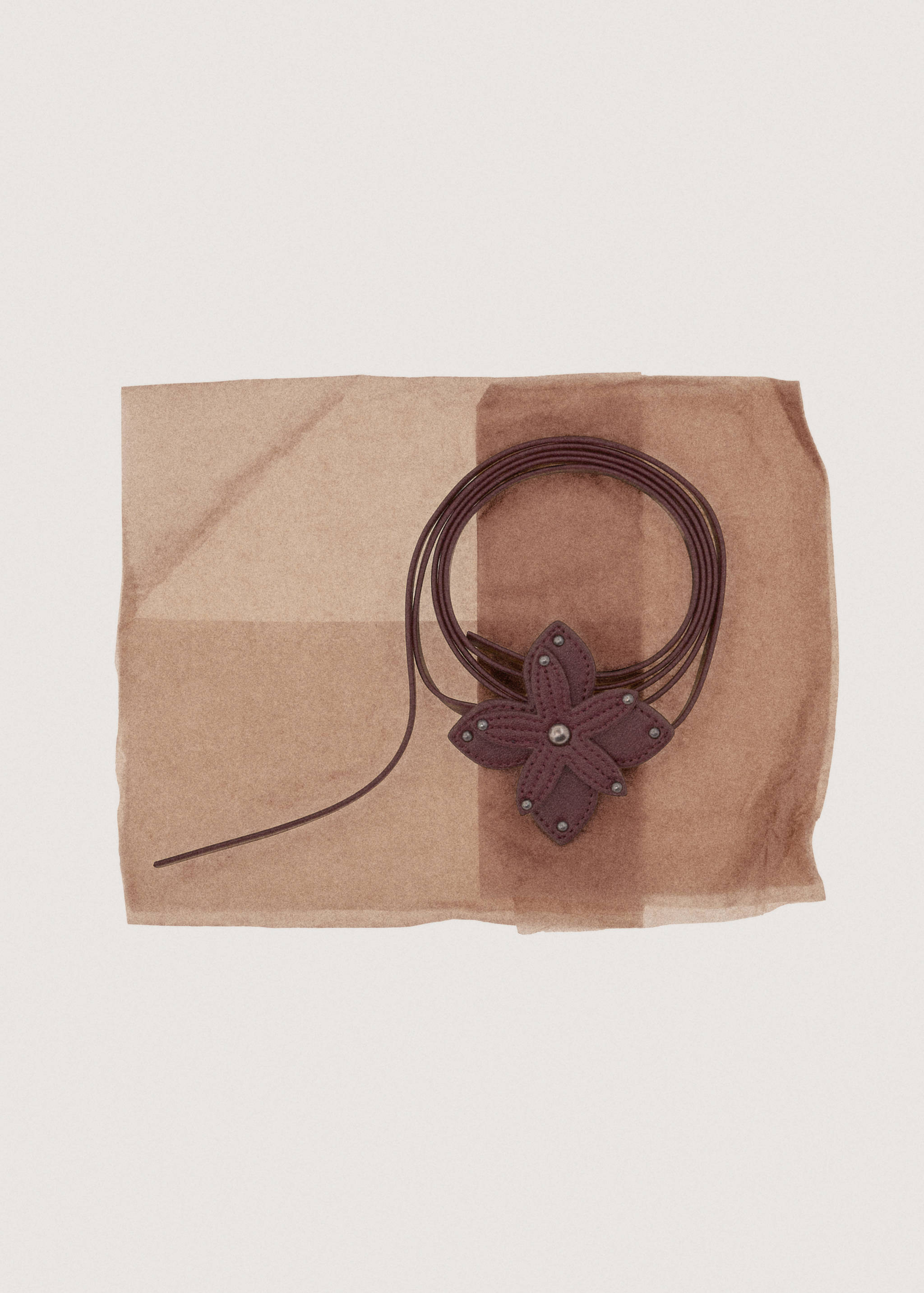 Thin flower belt - Details of the article 7