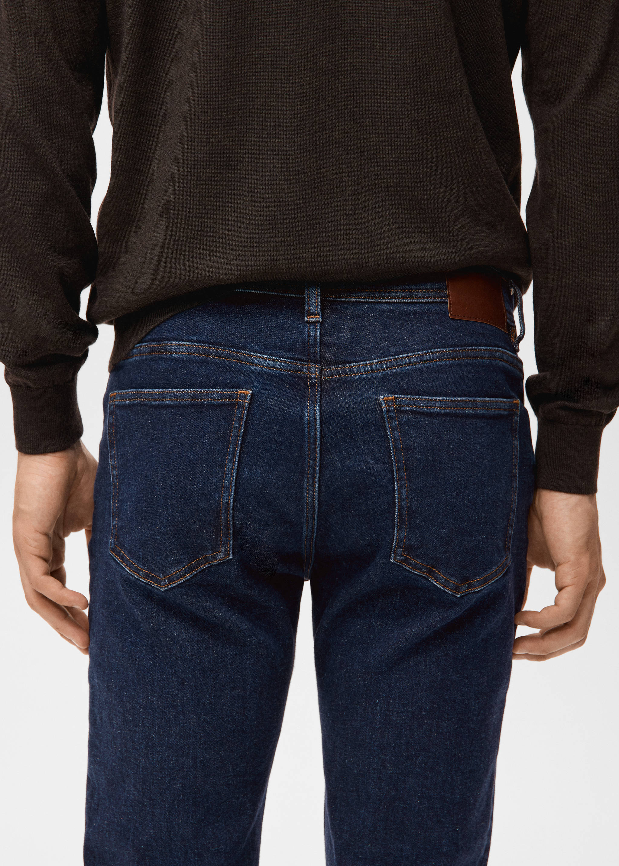 Jean Jan slim fit délavé foncé - Détail de l'article 6