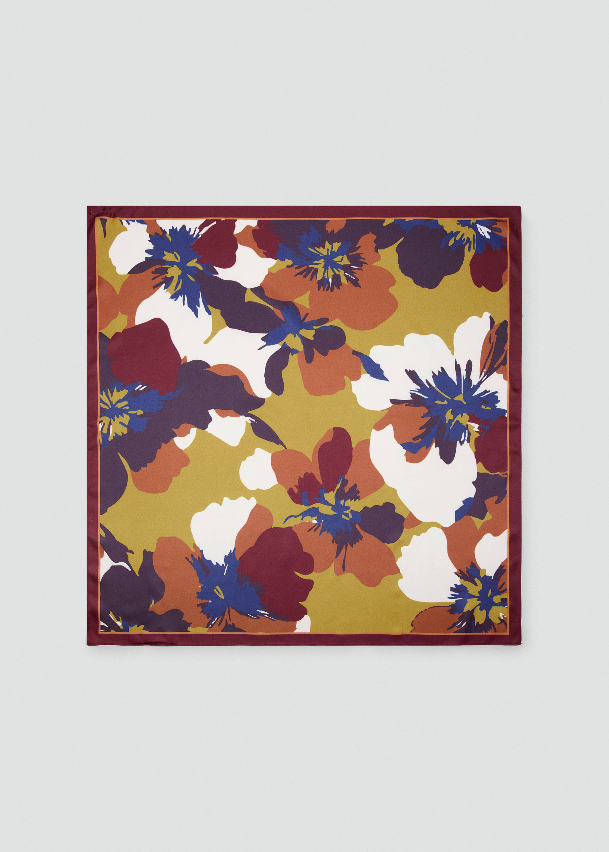 وشاح من الساتان بنقشة الزهور - منتج دون نموذج