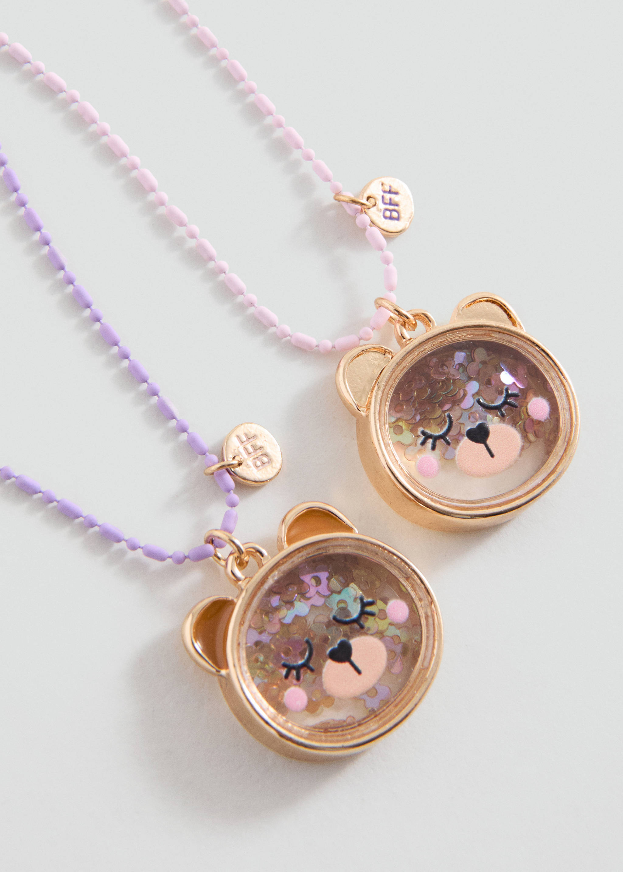 2 pack of necklaces - Details of the article 1