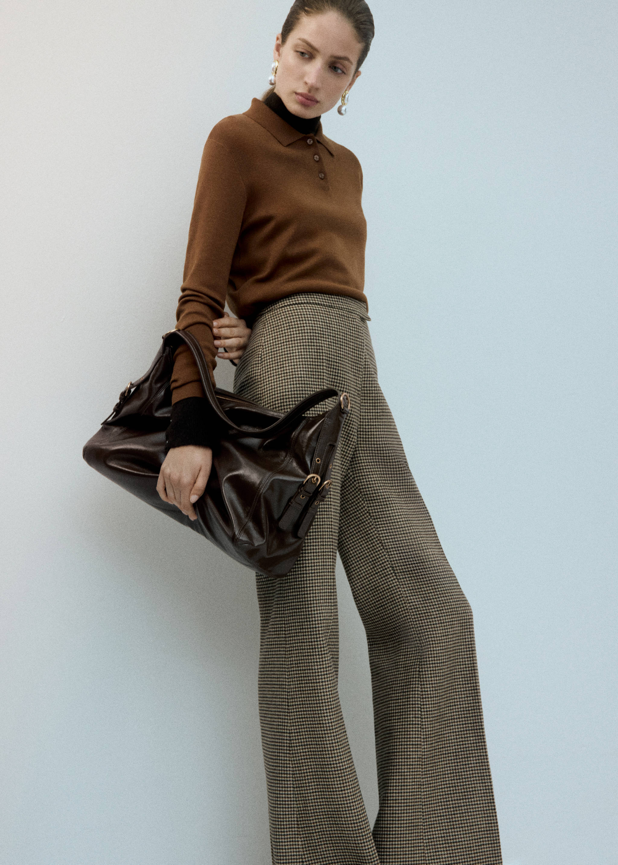 Bolso hombro detalle hebillas - Plano general