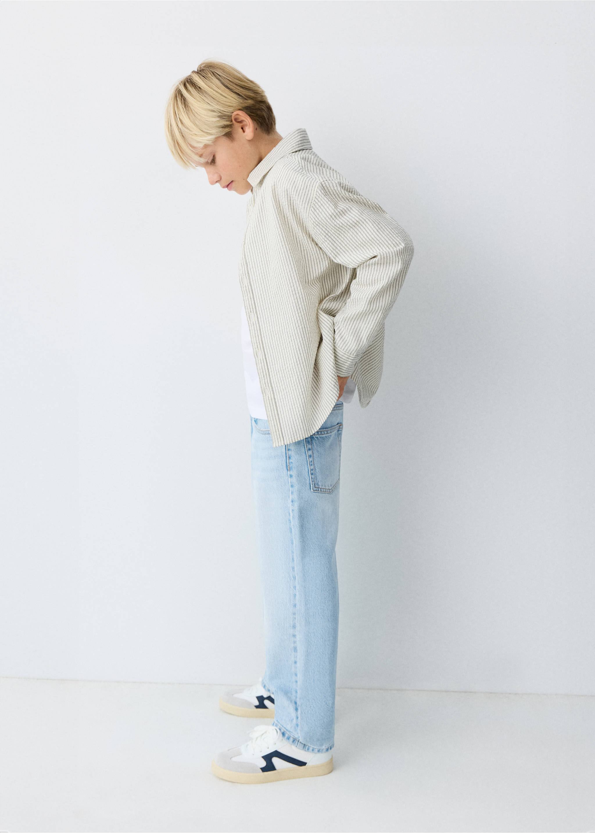 Jeans rectos tiro medio - Plano medio, Azul claro. Ref: 27031242-00.