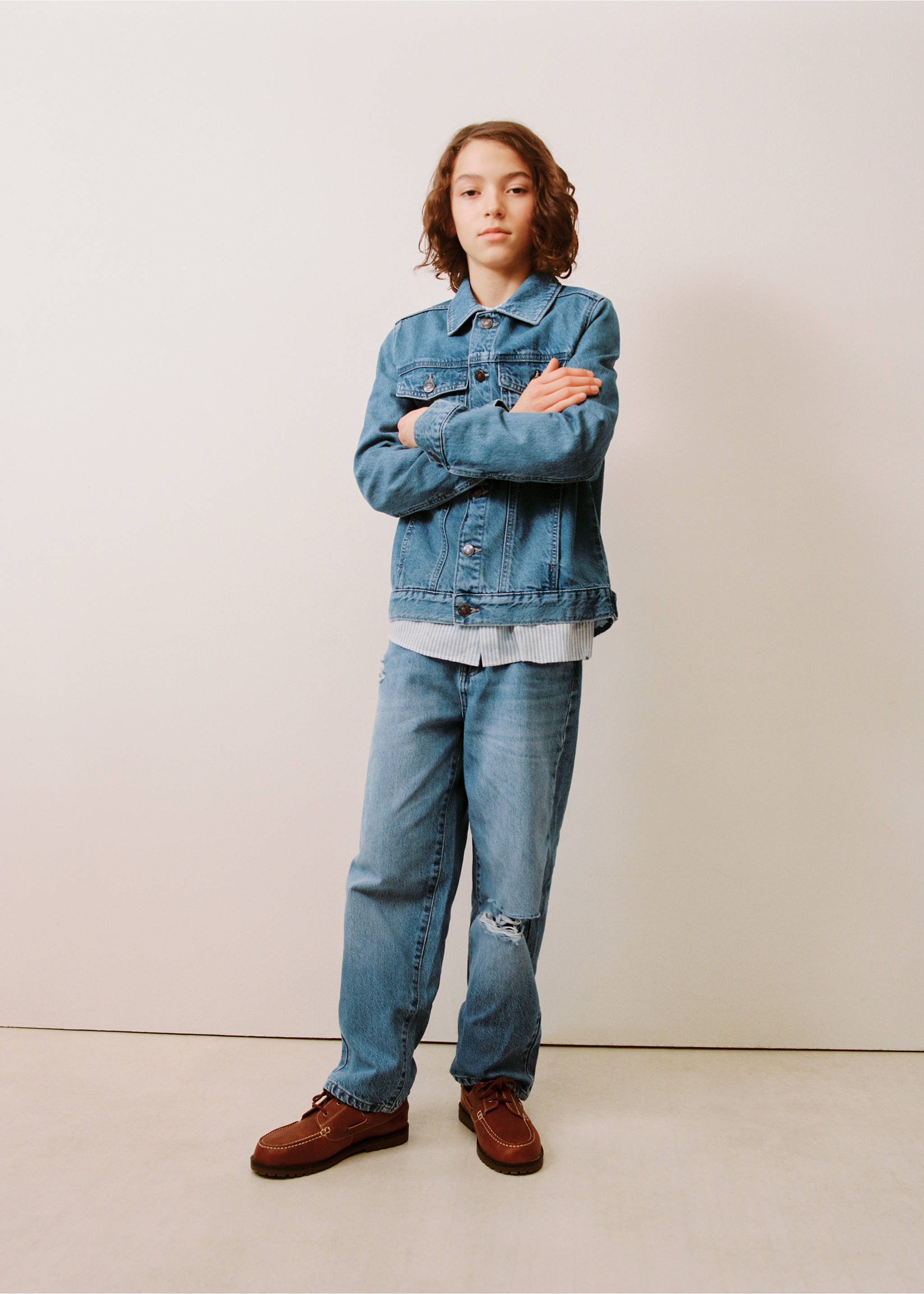 Mid-rise straight jeans - Details of the article 6, Medium Blue. Ref: 27031242-00.