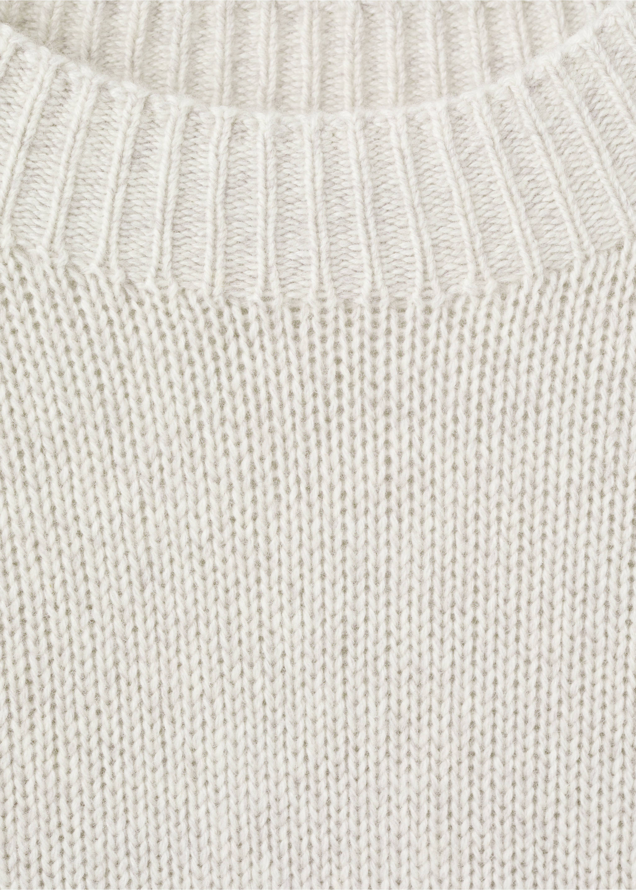 Ribbed-neck wool-blend sweater - Details of the article 8, Ecru. Ref: 27031255-00.