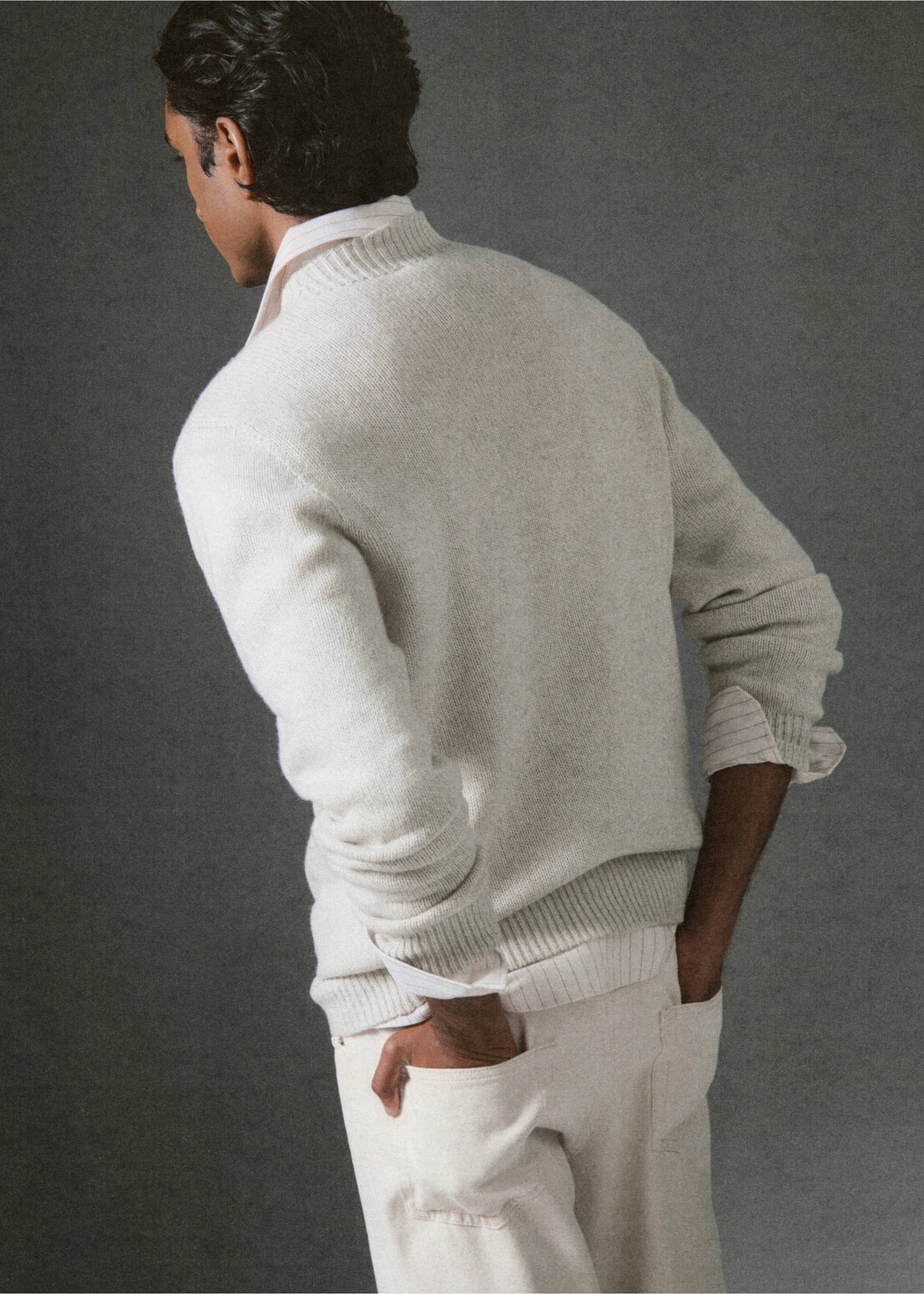 Ribbed-neck wool-blend sweater - Details of the article 3, Ecru. Ref: 27031255-00.