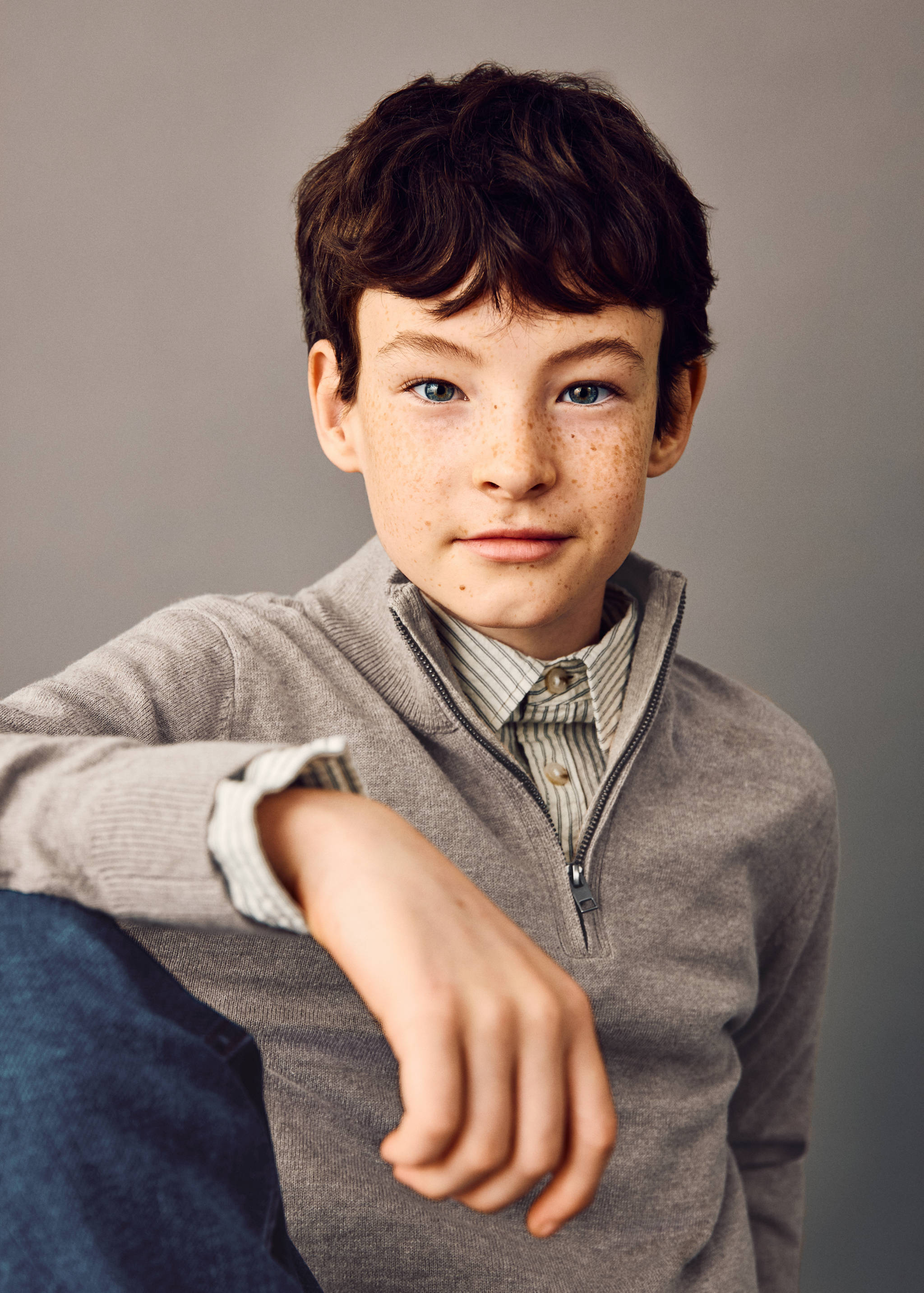 Pull-over col fermeture Éclair - Plan moyen