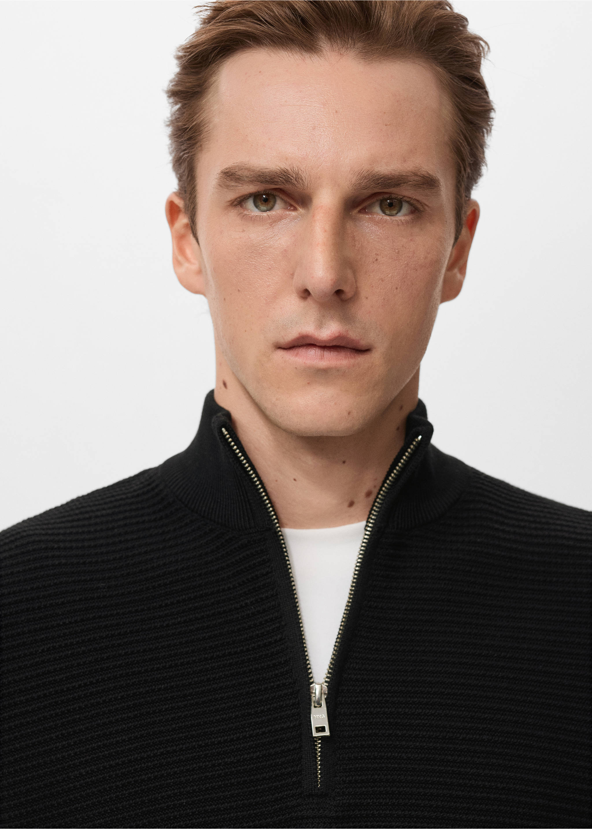 Jersey algodón cuello cremallera - Detalle del artículo 1, Negro. Ref: 27031262-00.