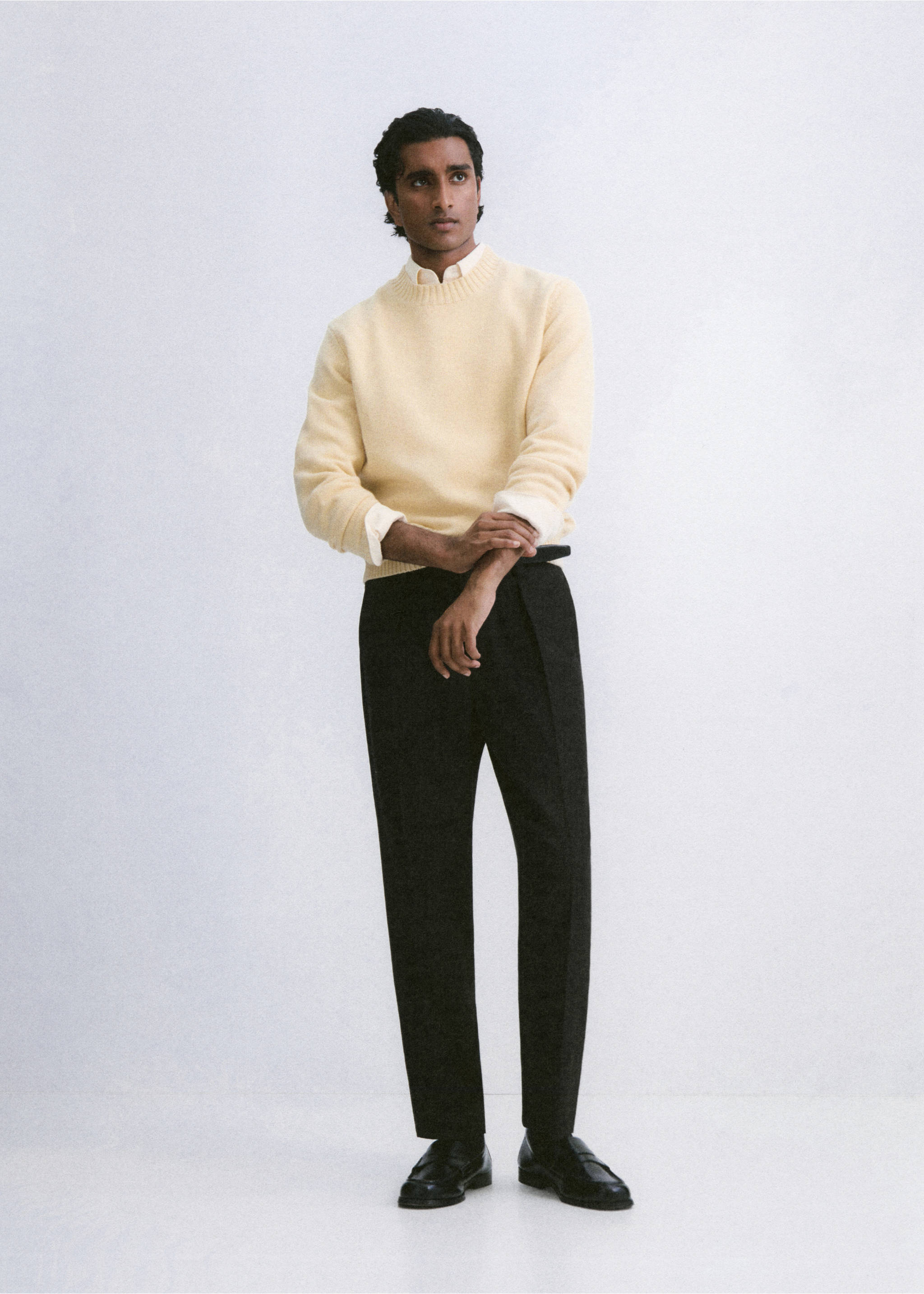 100% Italian wool knitted sweater - Details of the article 5, Pastel Yellow. Ref: 27031263-00.