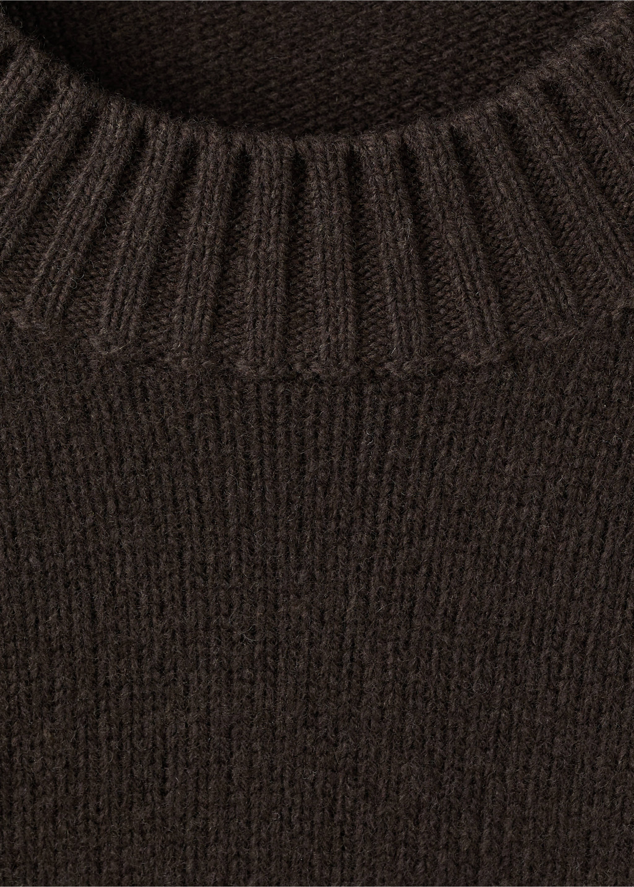 100% Italian wool knitted sweater - Details of the article 8, Chocolate. Ref: 27031263-00.