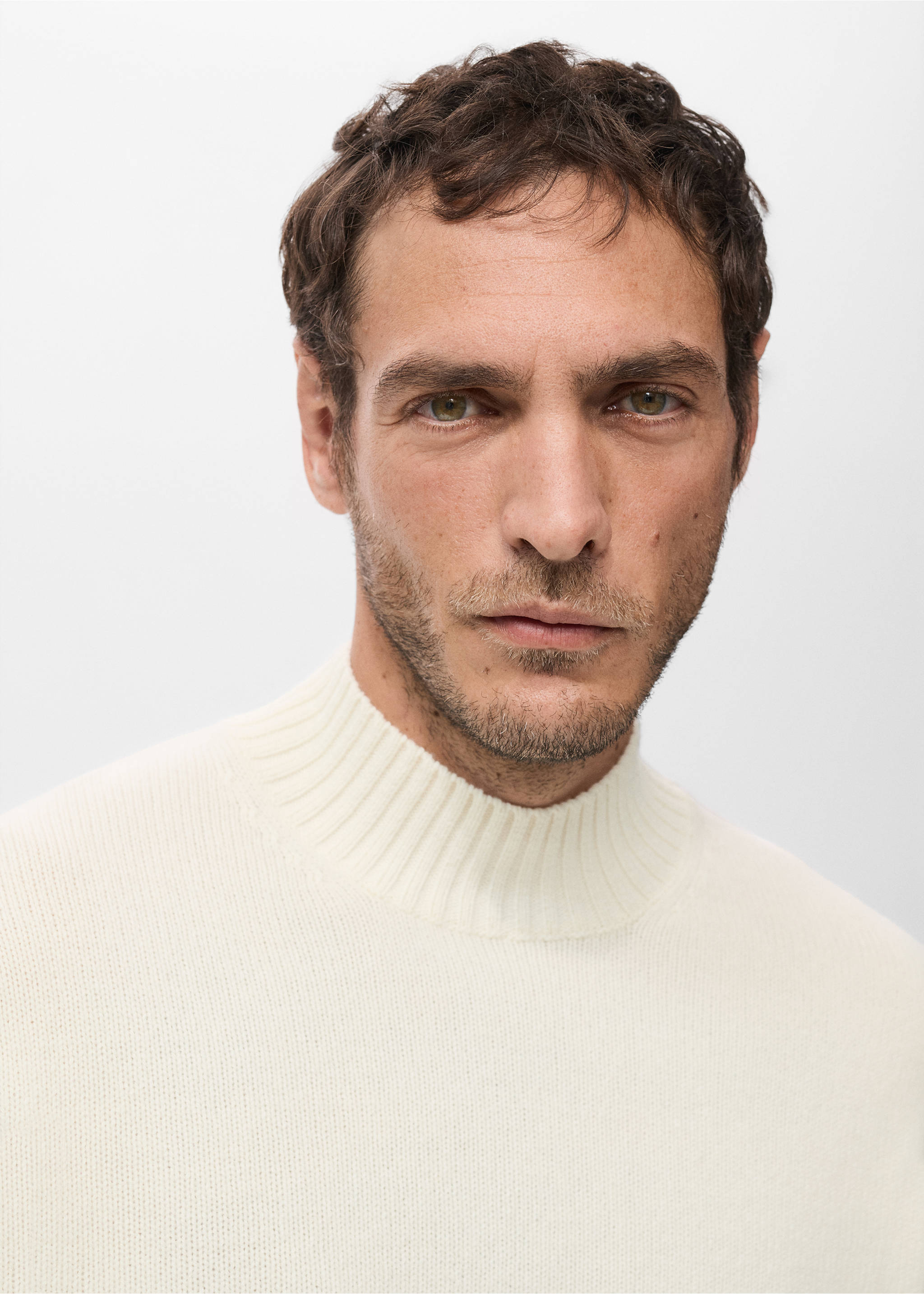 100% Italian wool knitted sweater - Details of the article 1, Ecru. Ref: 27031264-00.