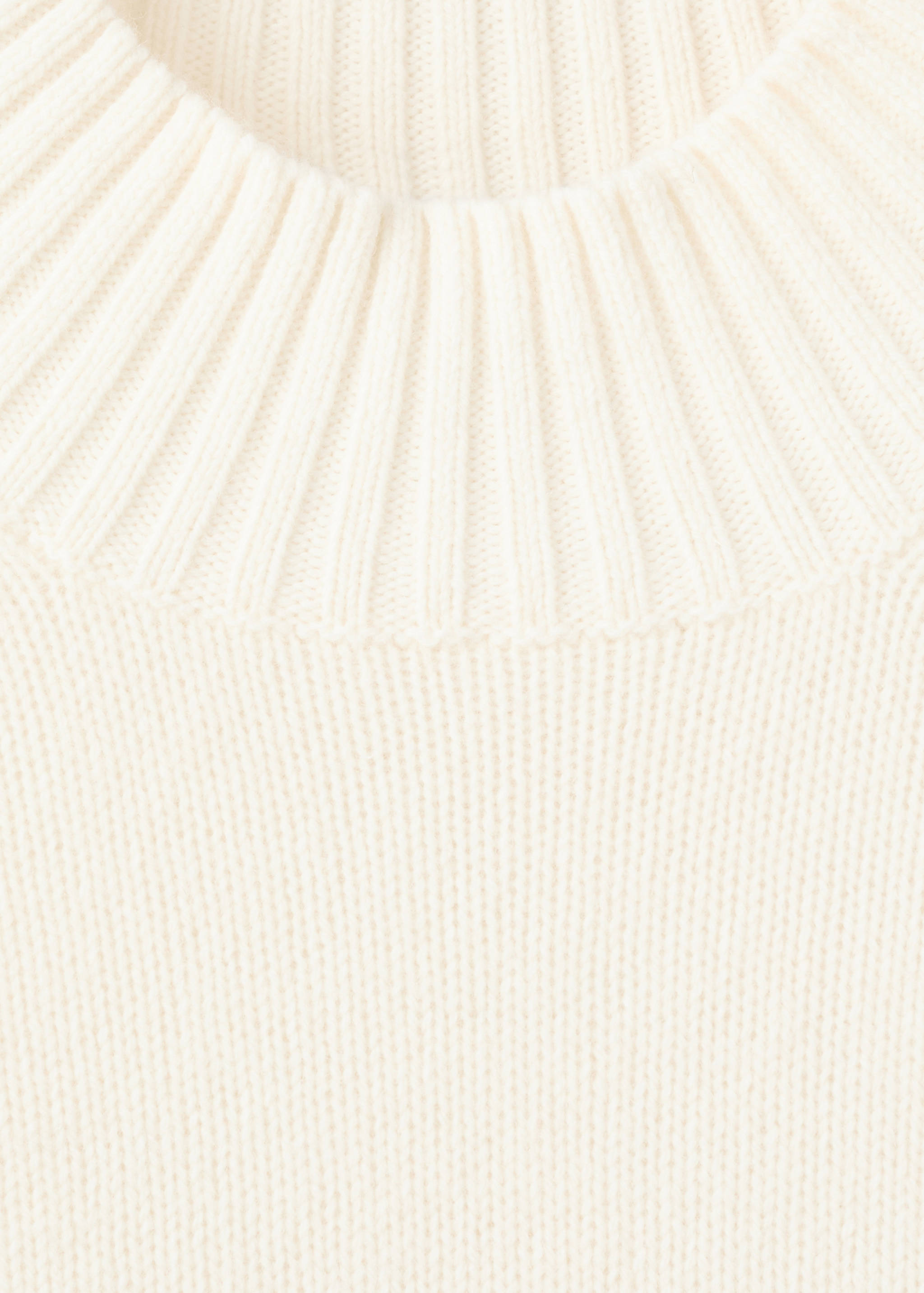 100% Italian wool knitted sweater - Details of the article 8