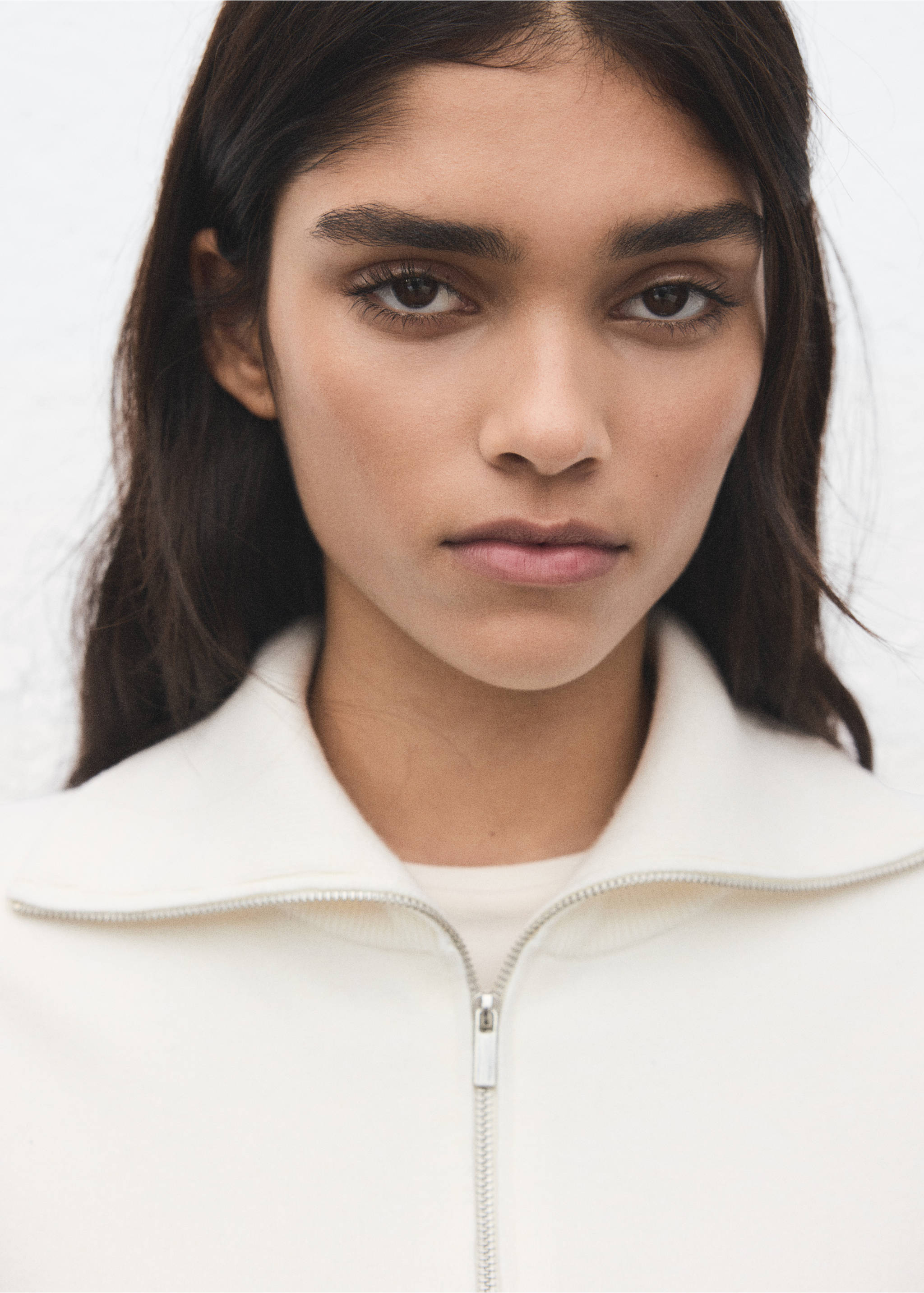 Pull-over col roulé bicolore - Détail de l'article 1, Bleu marine. Ref: 27031265-00.