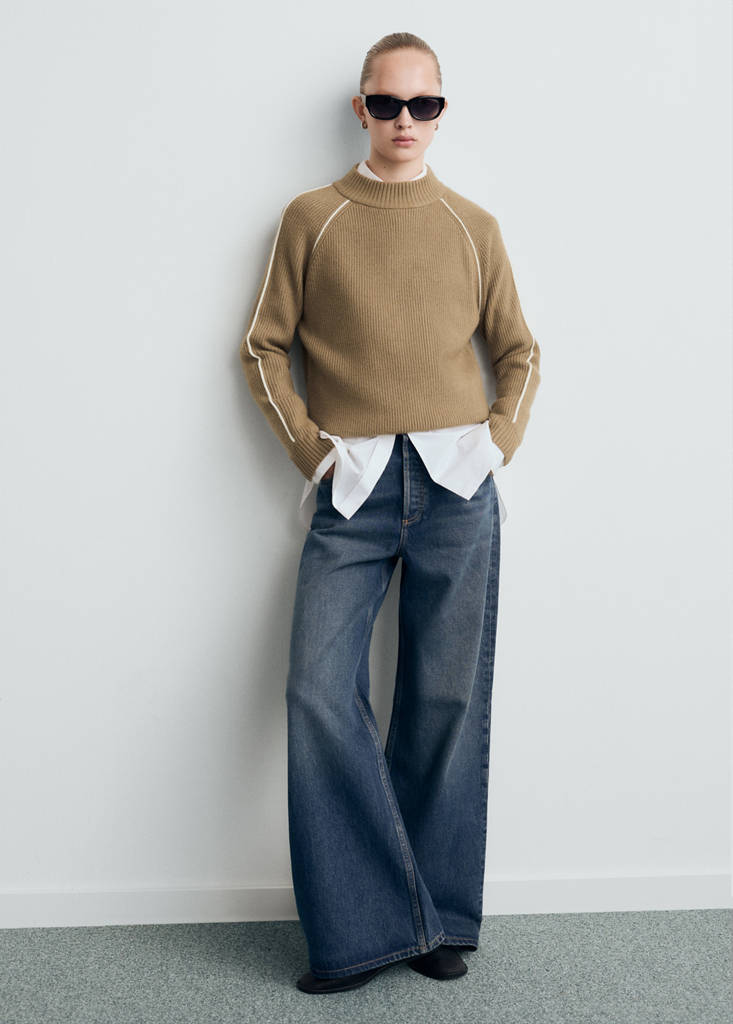 Sweater with contrasting stripes and perkins collar — Medium Brown