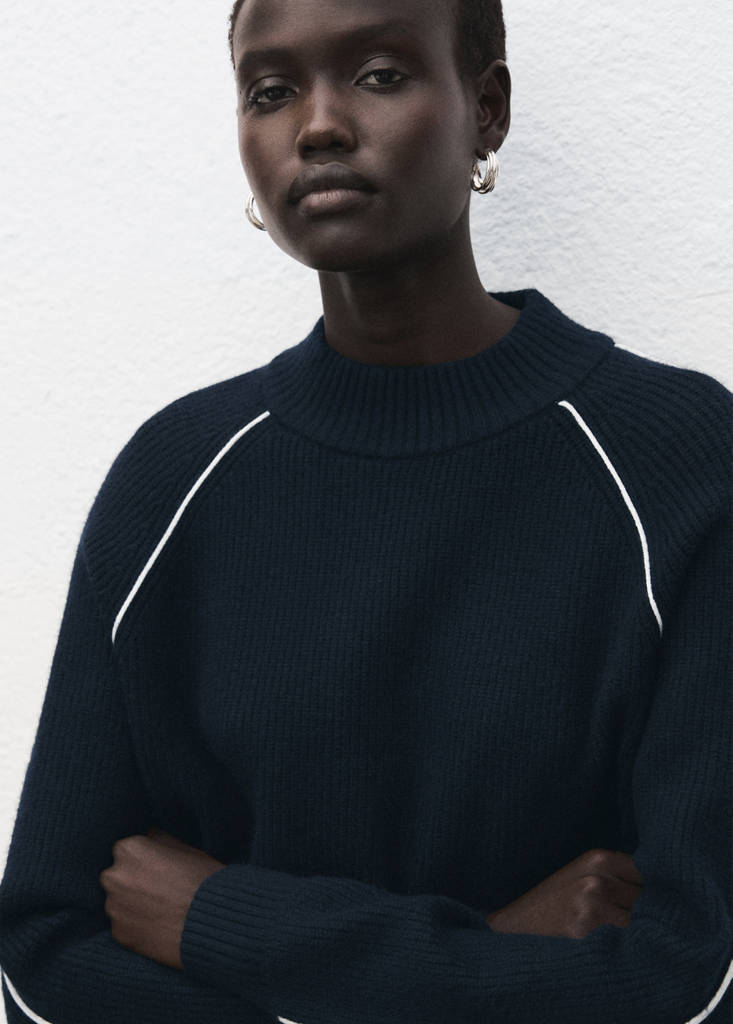 Sweater with contrasting stripes and perkins collar — Navy