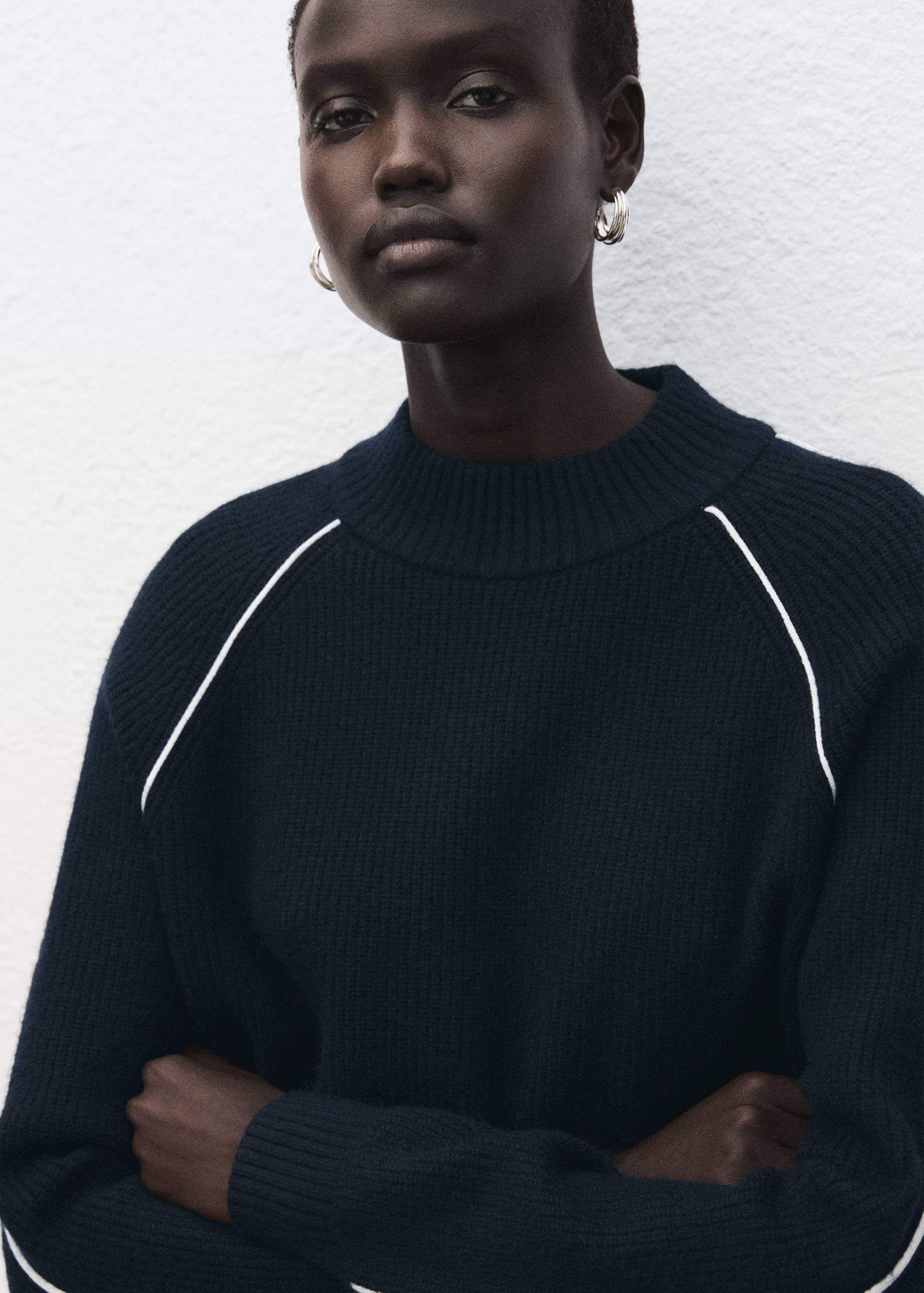 对比色条纹铂金斯领针织衫 - null