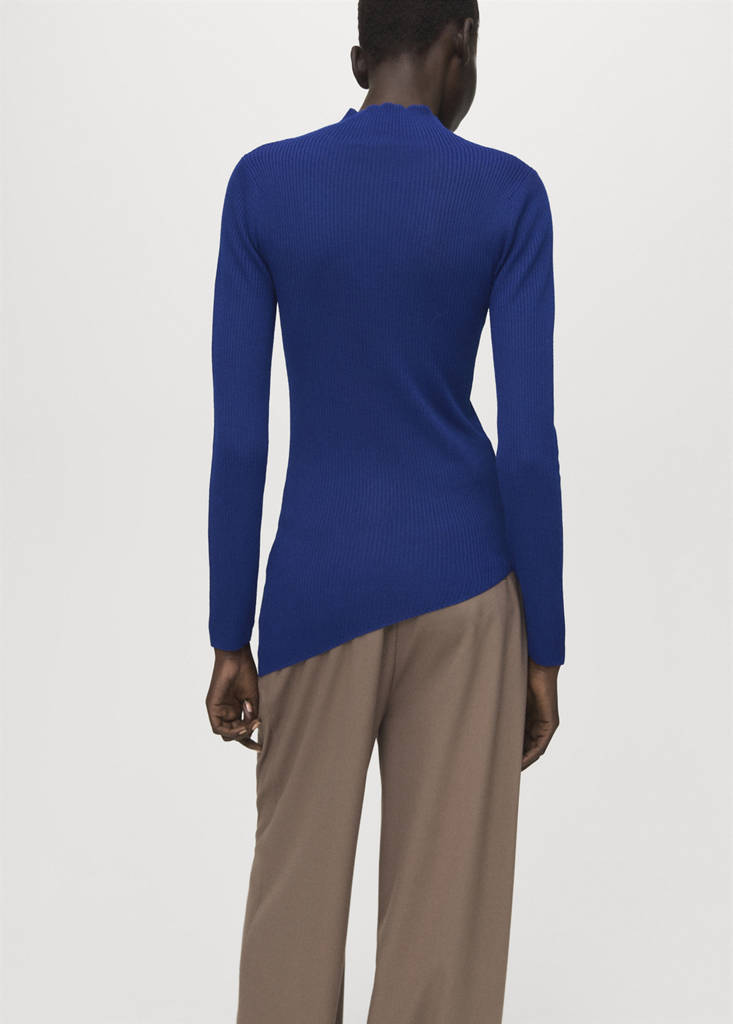 Sweater with asymmetrical turtleneck — Vibrant blue