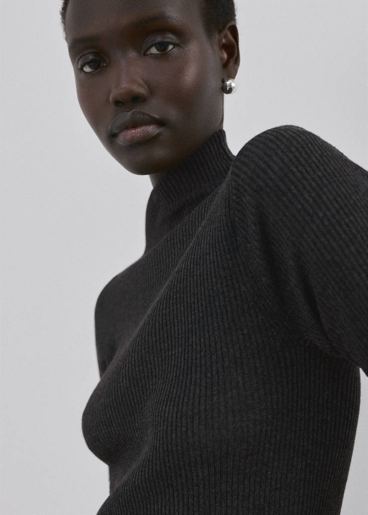 Sweater with asymmetrical turtleneck — Charcoal