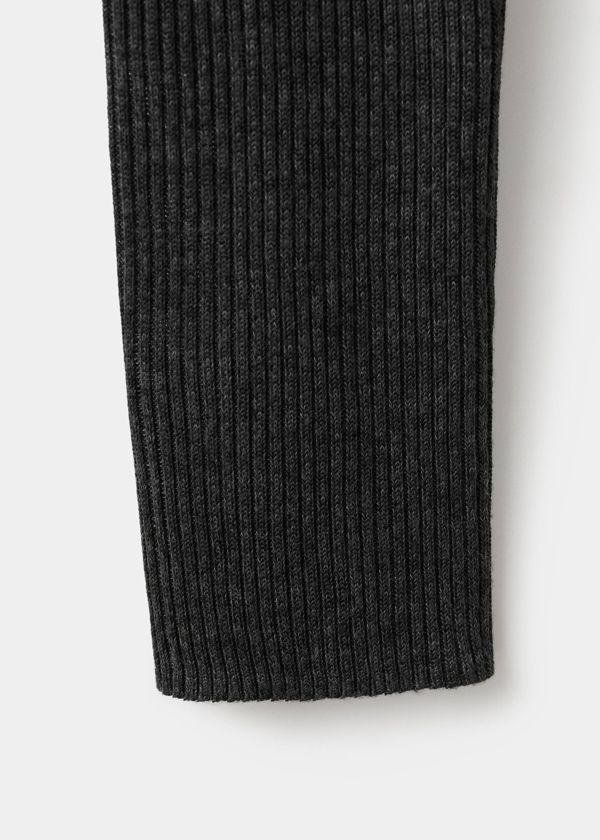 Pull asymétrique  col montant - Détail de l'article 0