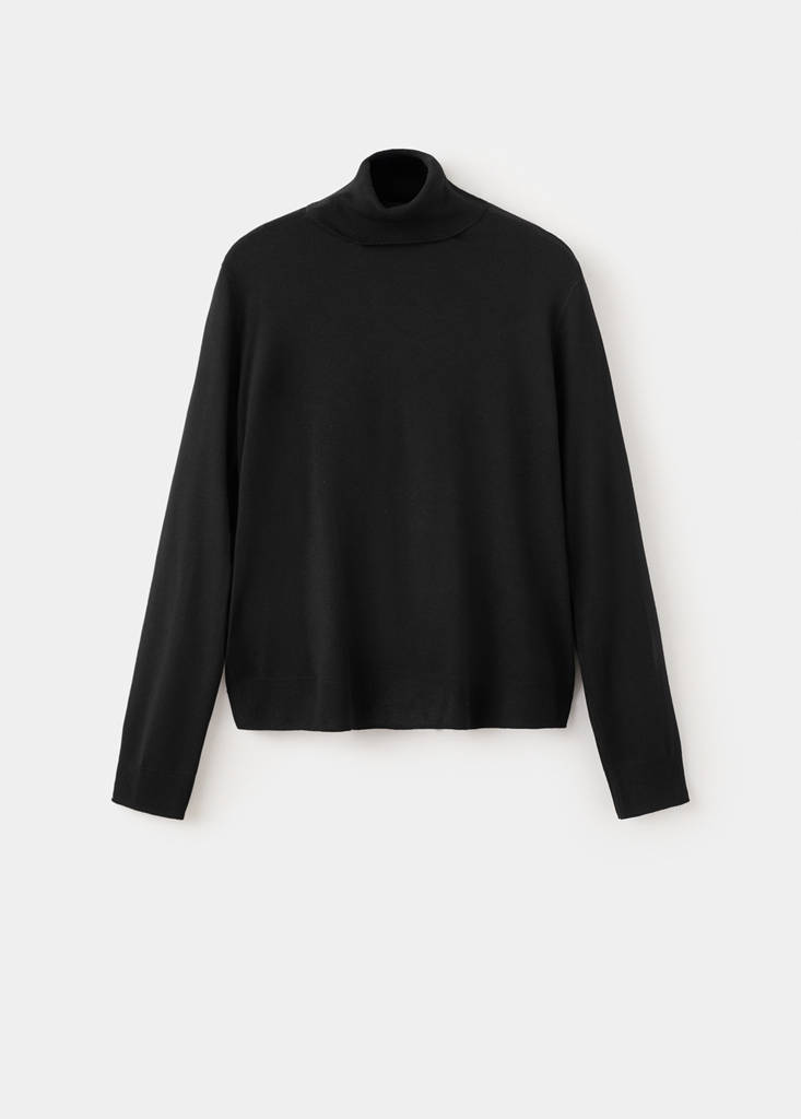 Turtleneck knitted sweater — Black