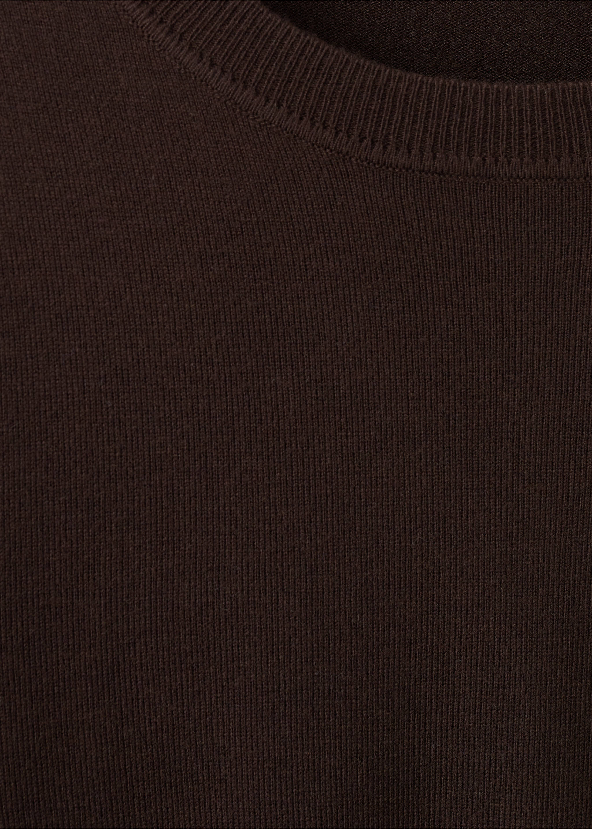 Fine-knit crew-neck sweater - Details of the article 8, Chocolate. Ref: 27031275-00.