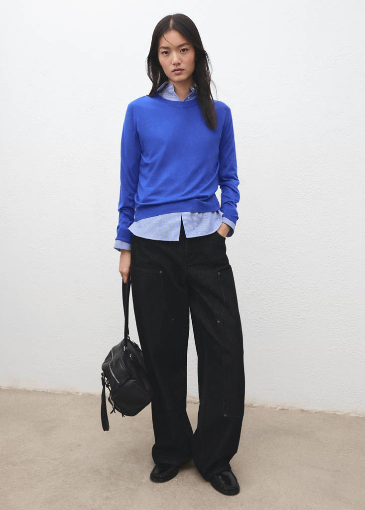 Fine-knit crew-neck sweater — Vibrant blue