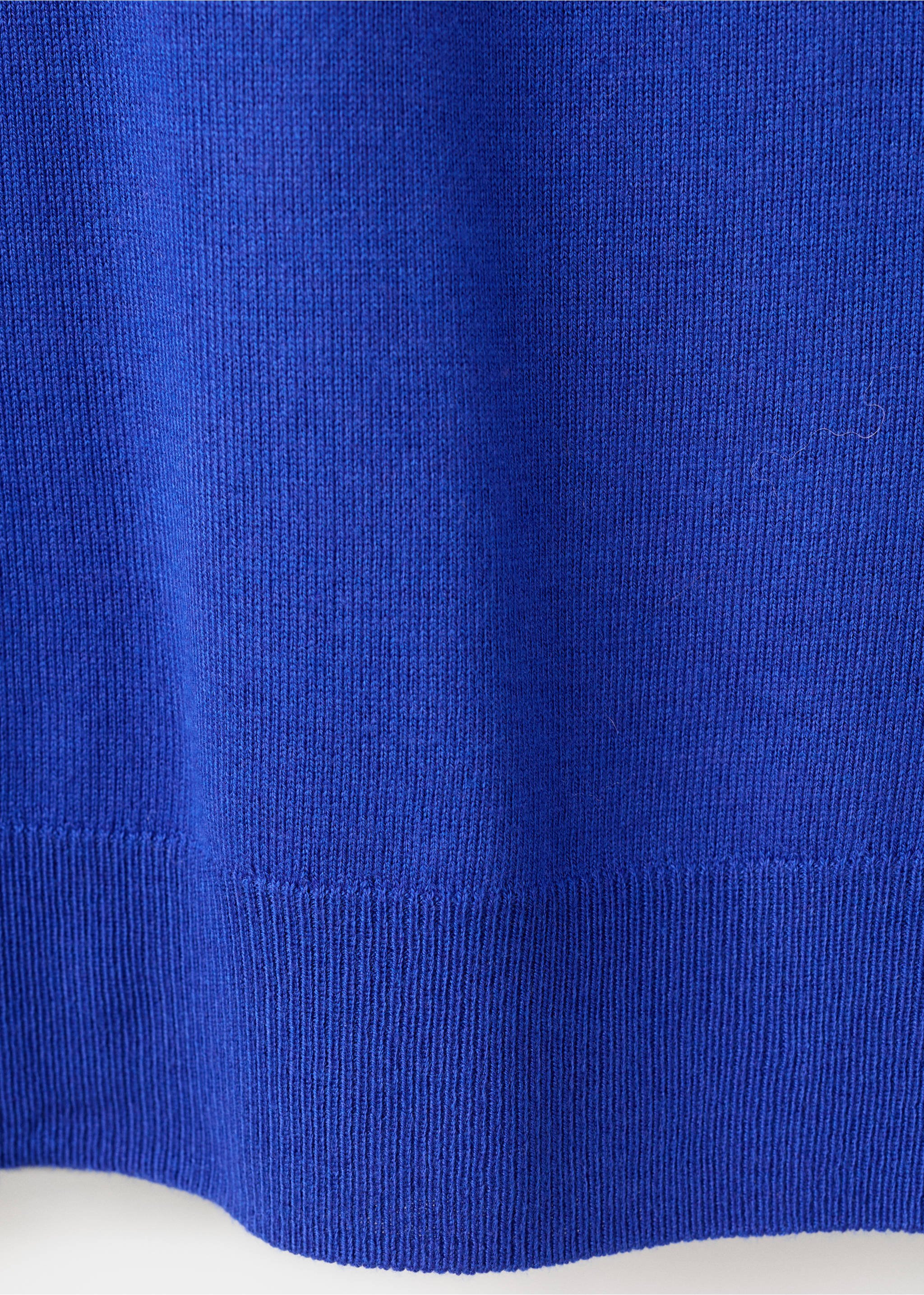 Fine-knit crew-neck sweater - Details of the article 0, Vibrant blue. Ref: 27031275-00.