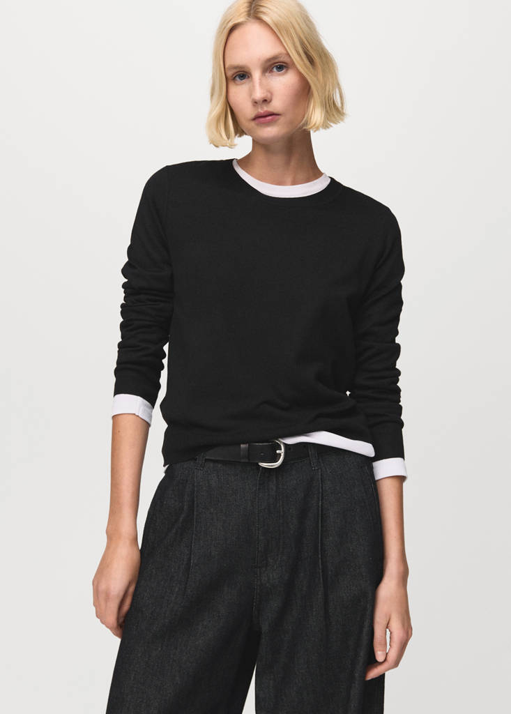Fine-knit crew-neck sweater — Black