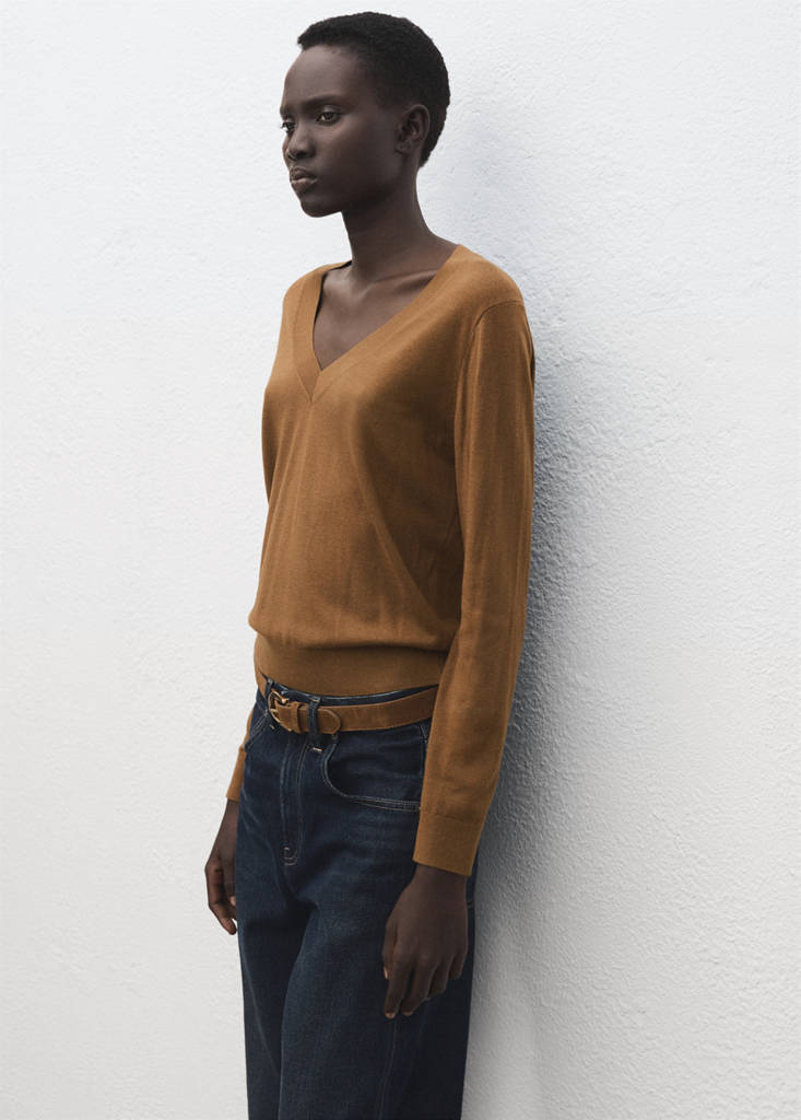 V-neck knit sweater — Tobacco Brown