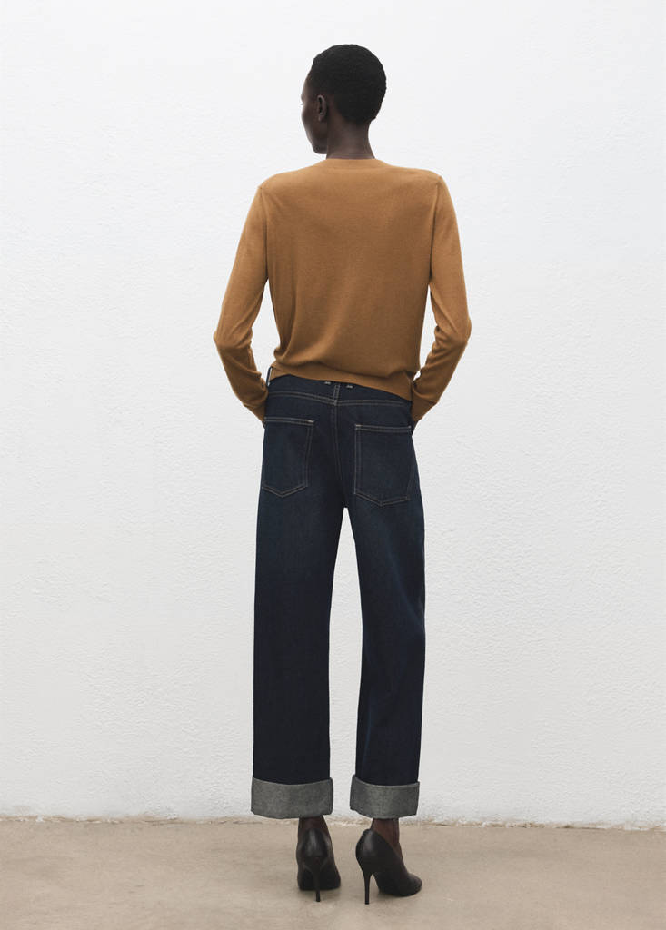 V-neck knit sweater — Tobacco Brown