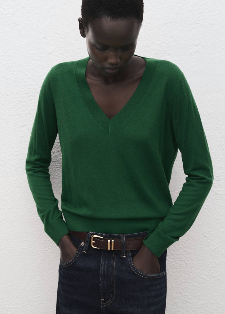 V-neck knit sweater — Dark Green