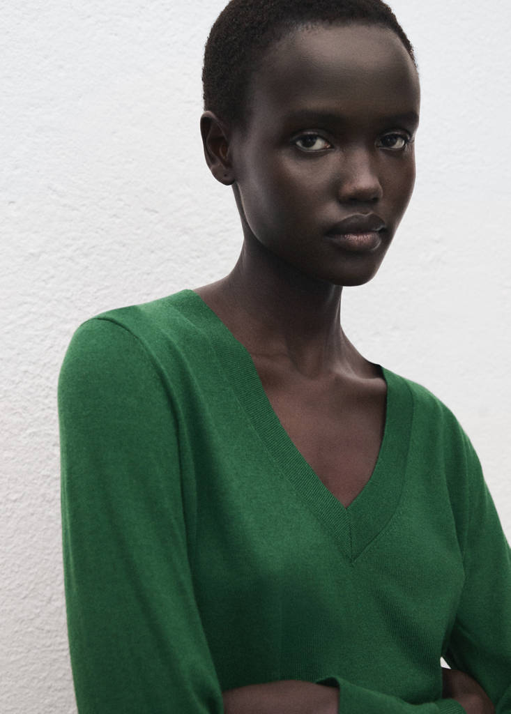 V-neck knit sweater — Dark Green