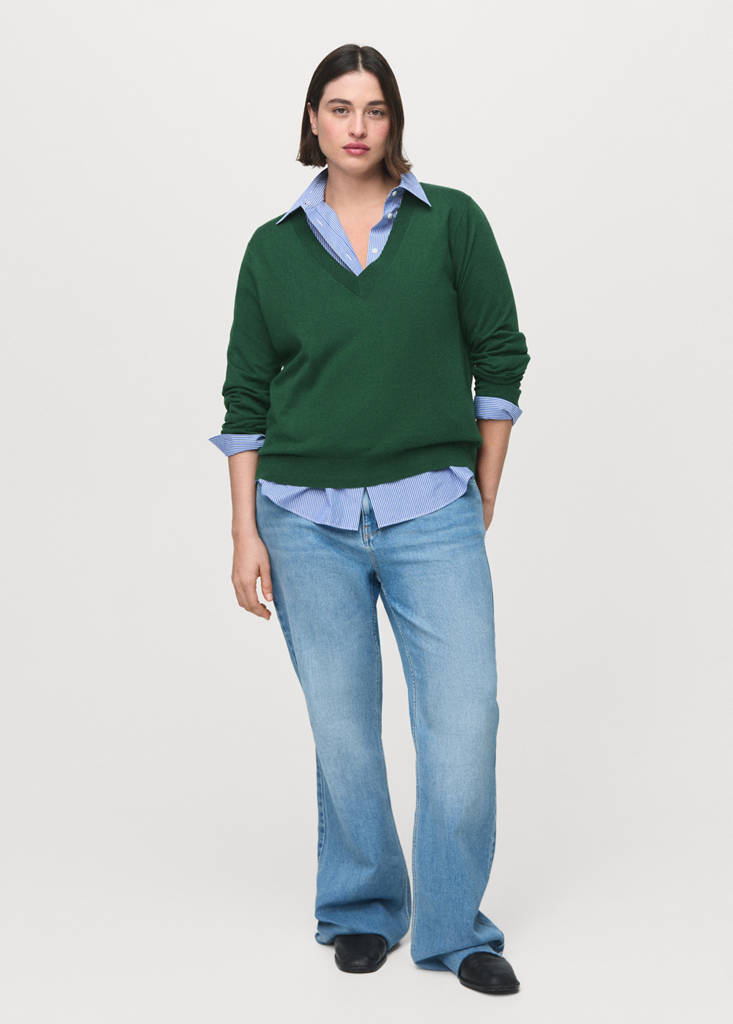 V-neck knit sweater — Dark Green