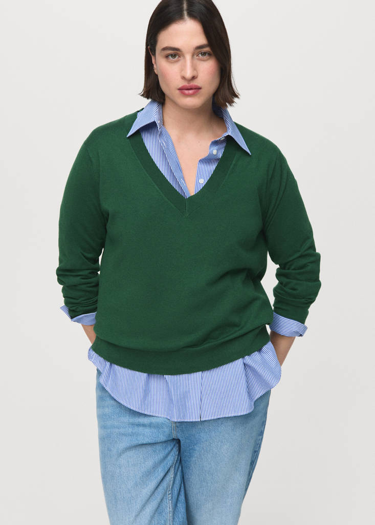 V-neck knit sweater — Dark Green