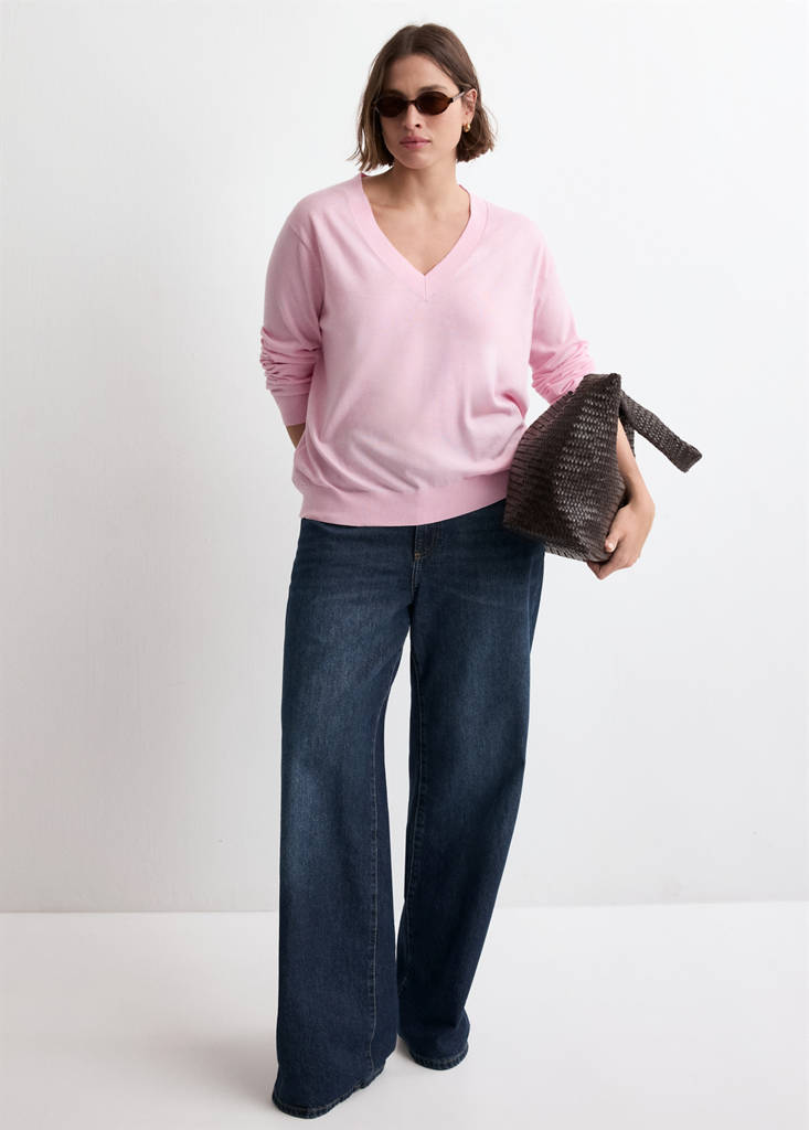 V-neck knit sweater — Pastel Pink