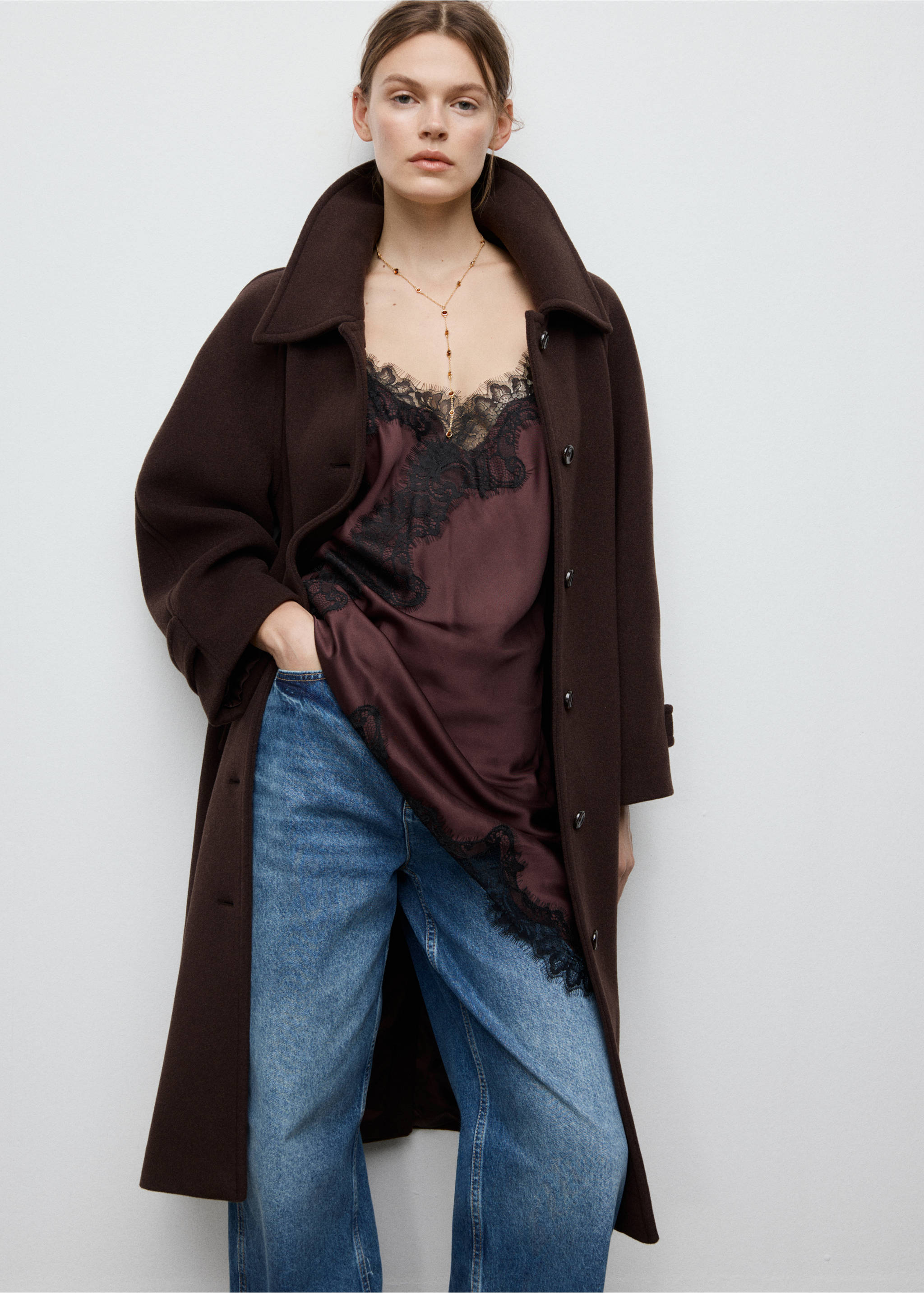 Lange, dreisträngige Kette - Allgemeine Ansicht, Gold. Ref: 27031279-00.