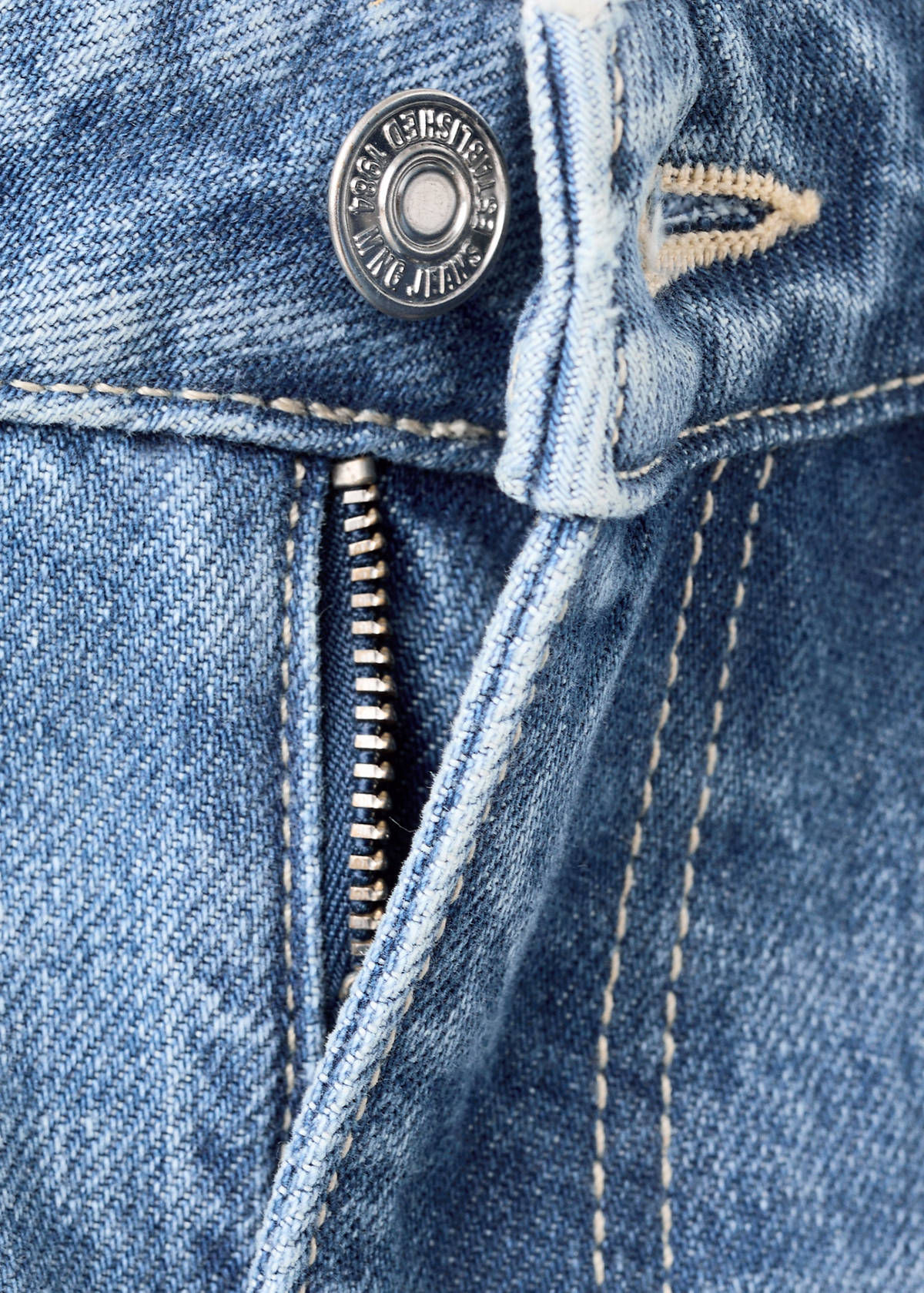 Mom2000 high-rise jeans — Medium Blue