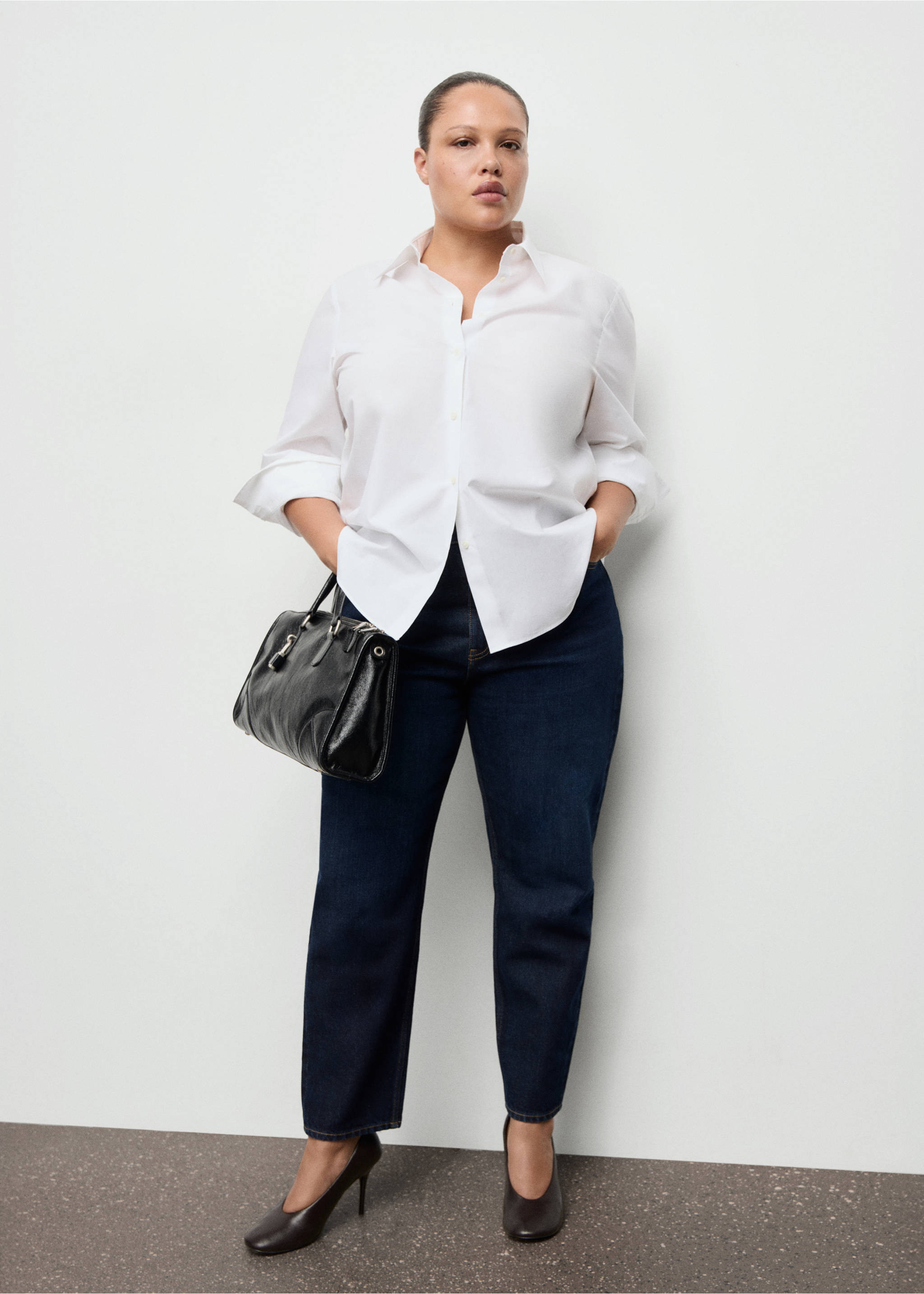 Mom2000 high-rise jeans - Details of the article 3, Dark Blue. Ref: 27031285-00.