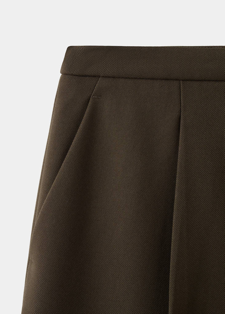 Wide leg mid-rise pleated trousers — Chocolate