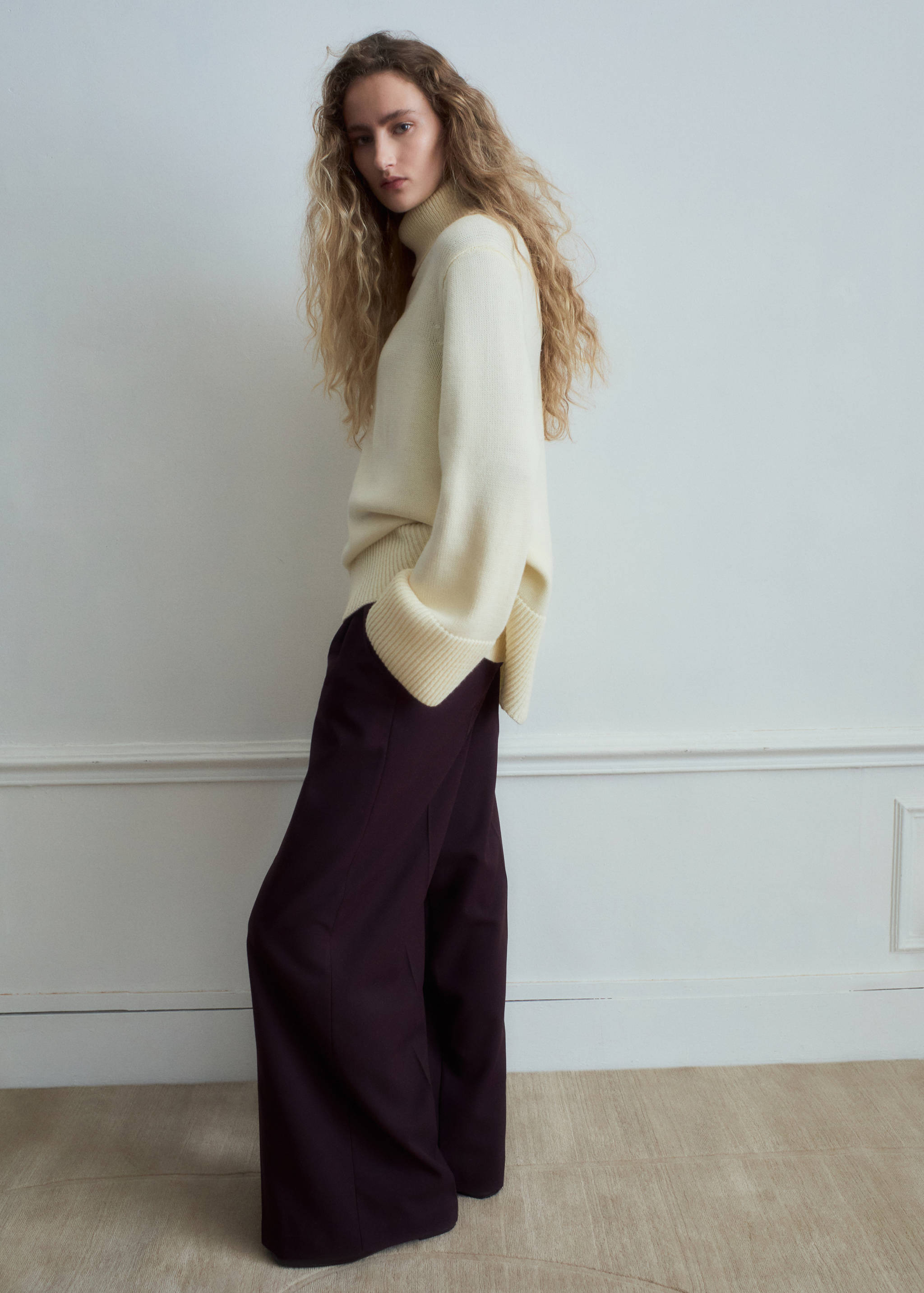 Pantalon wide leg à pinces taille normale - Plan moyen