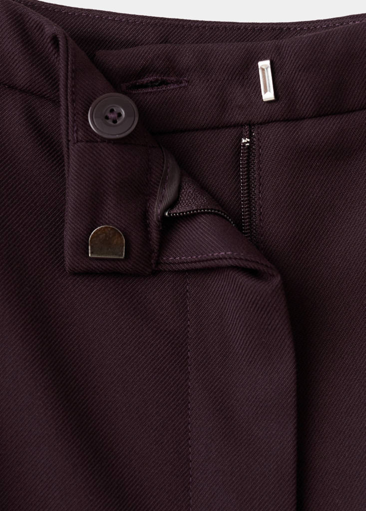 Wide leg mid-rise pleated trousers — Maroon