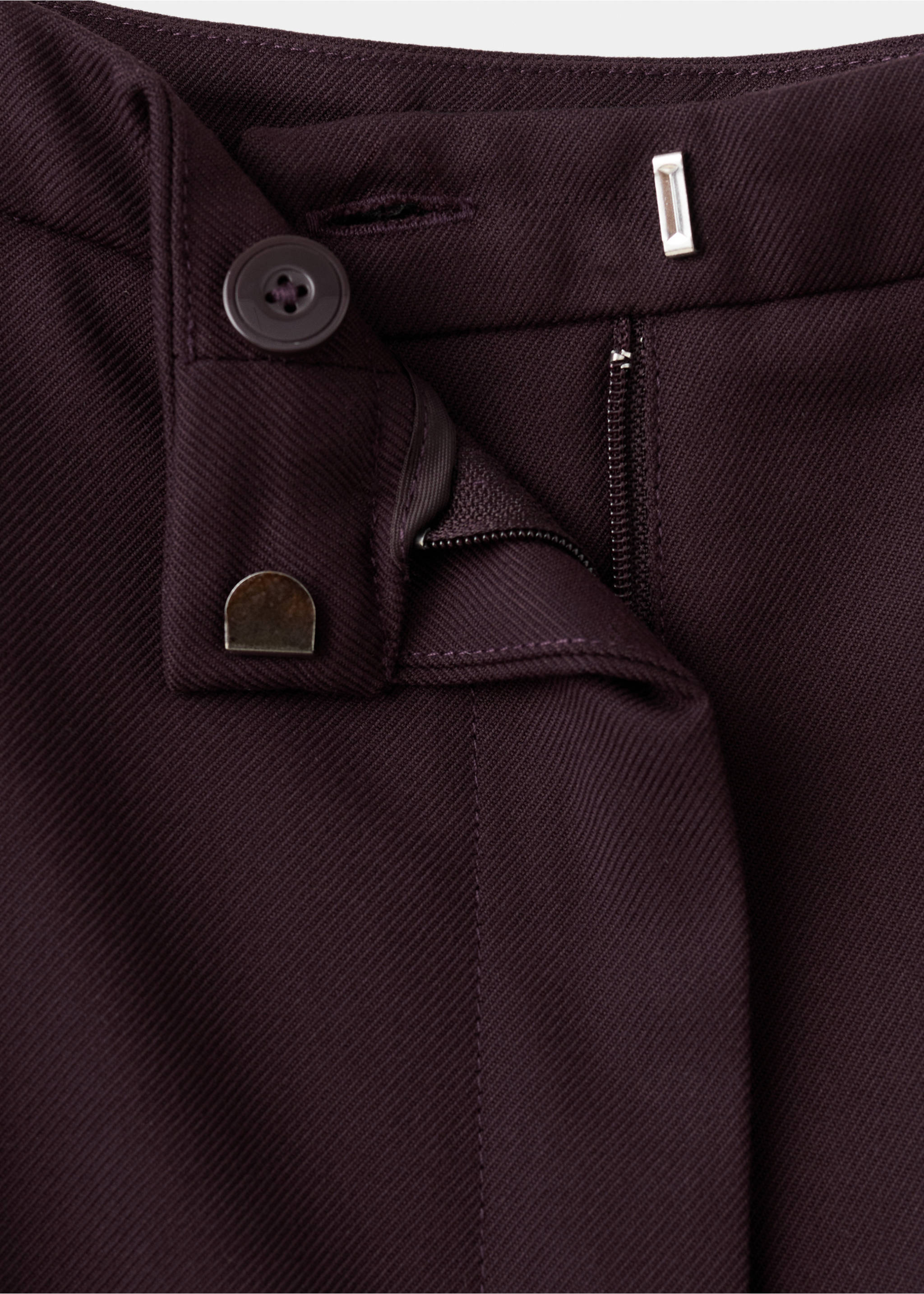 Wide leg mid-rise pleated trousers - Details of the article 8, Maroon. Ref: 27031294-00.