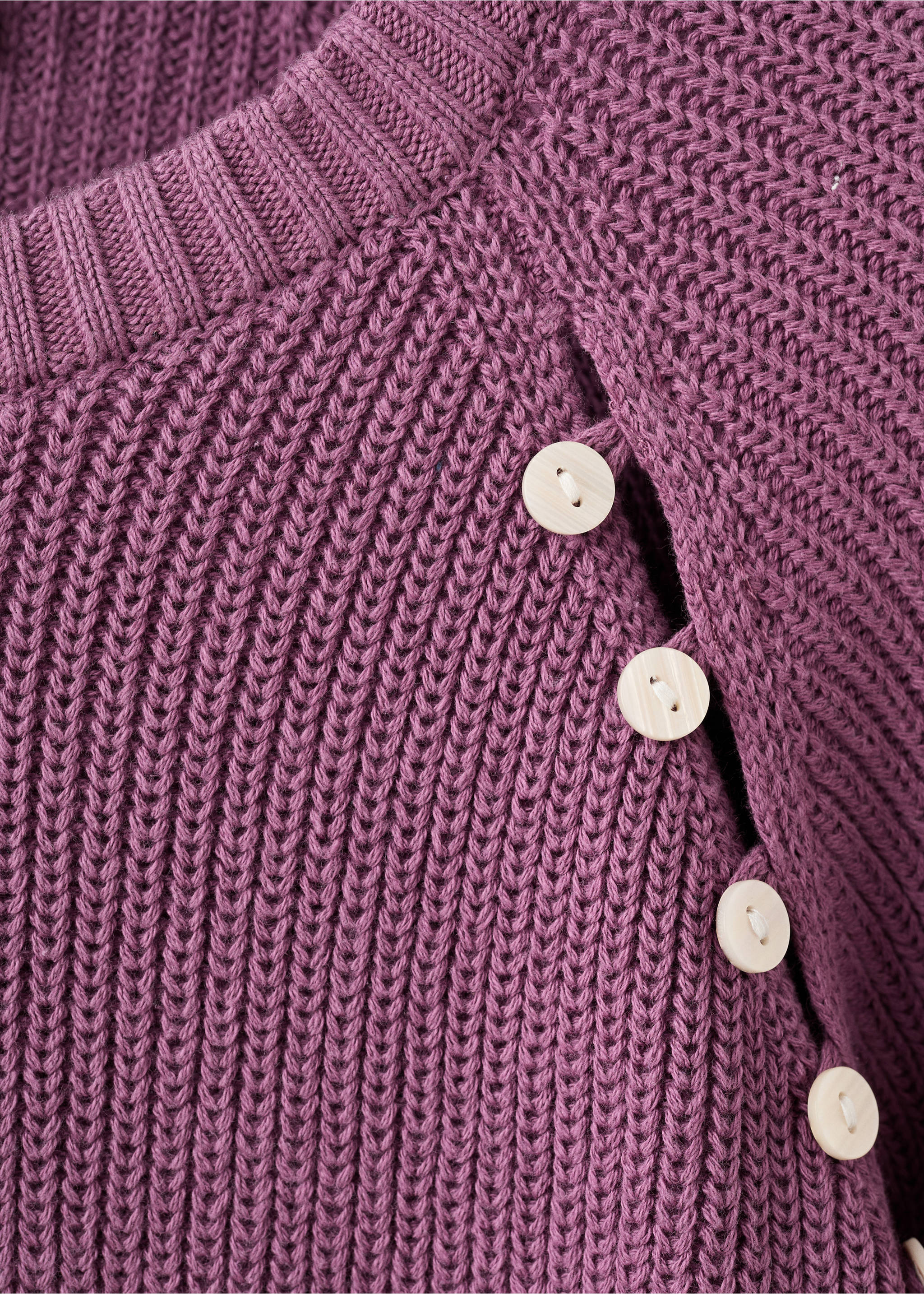 Buttons detail knit sweater - Details of the article 8, Pink. Ref: 27031300-00.