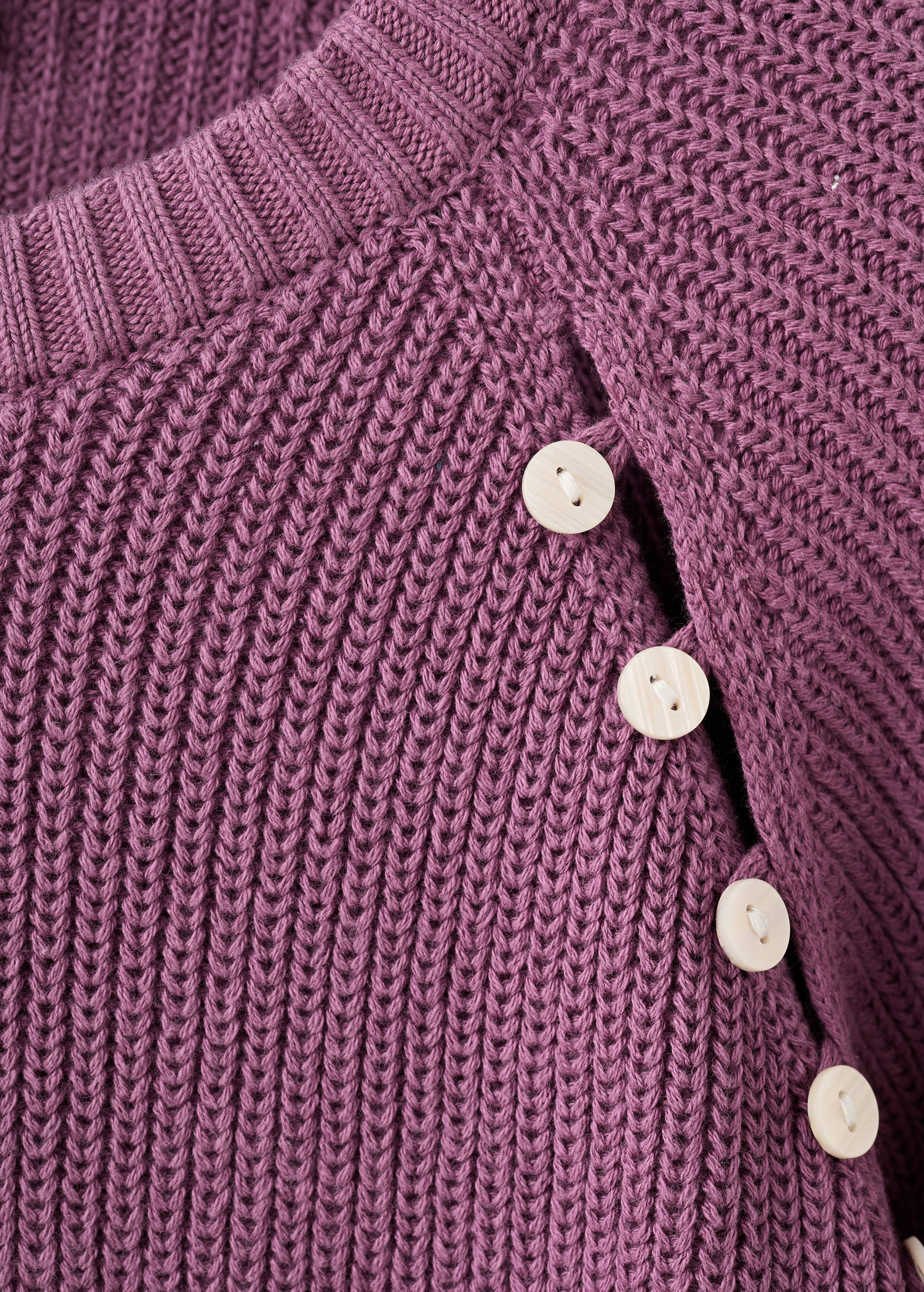 Buttons detail knit sweater - Details of the article 8