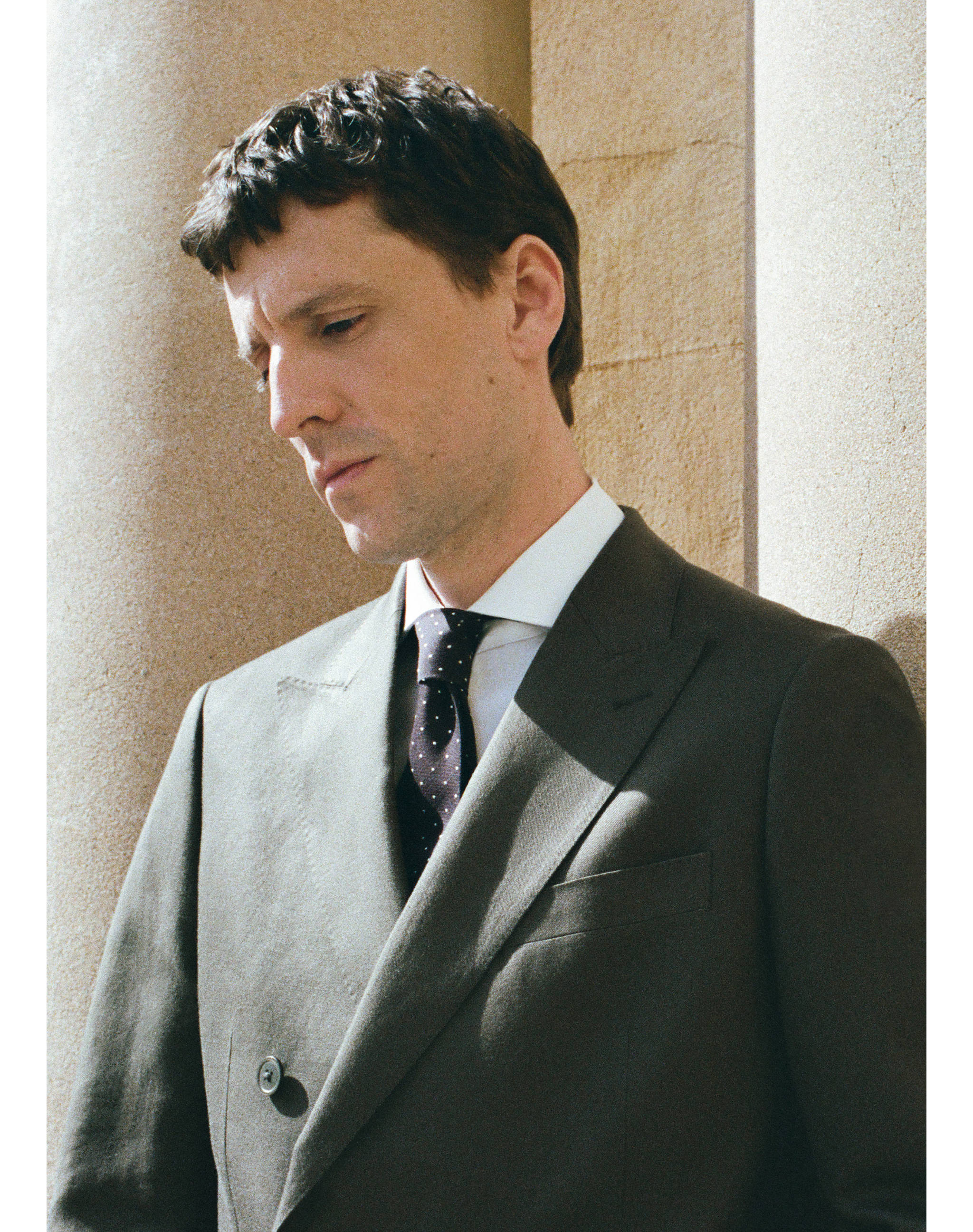 ربطة عنق حرير بنقشة منقطة - رؤية عامة